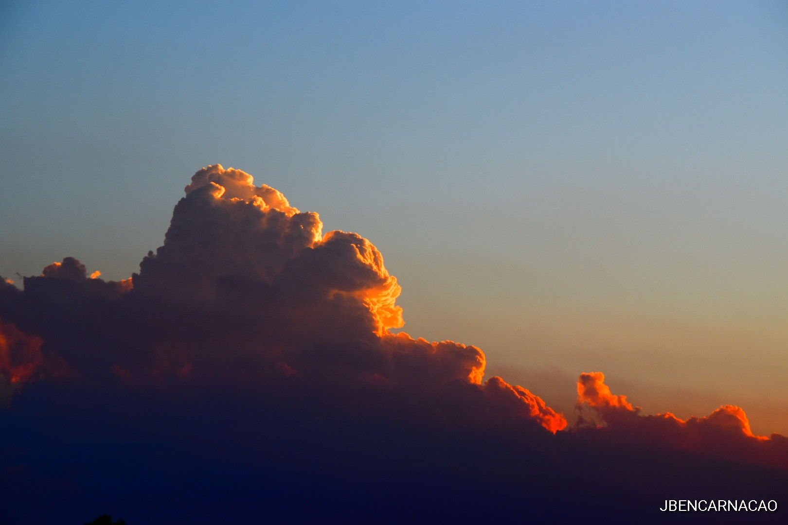 Nikon D5600 sample photo. Red cloud photography