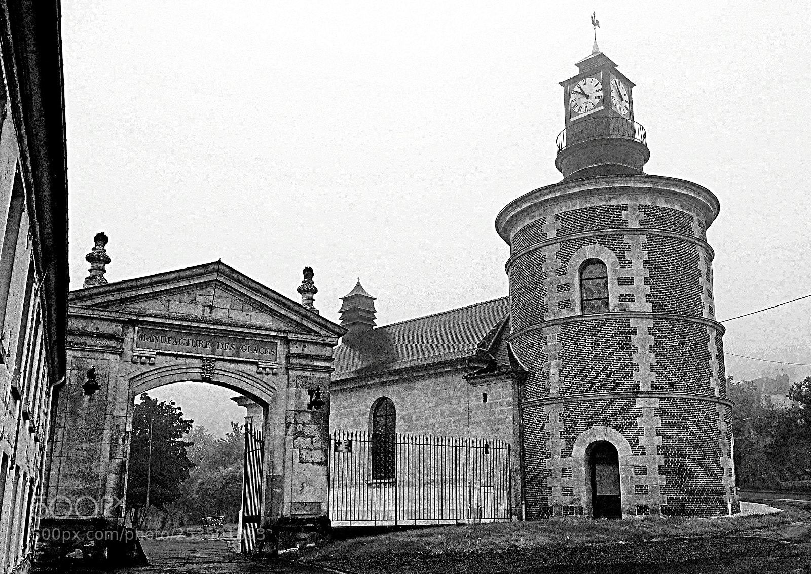 Olympus OM-D E-M5 sample photo. Saint-gobain aisne photography