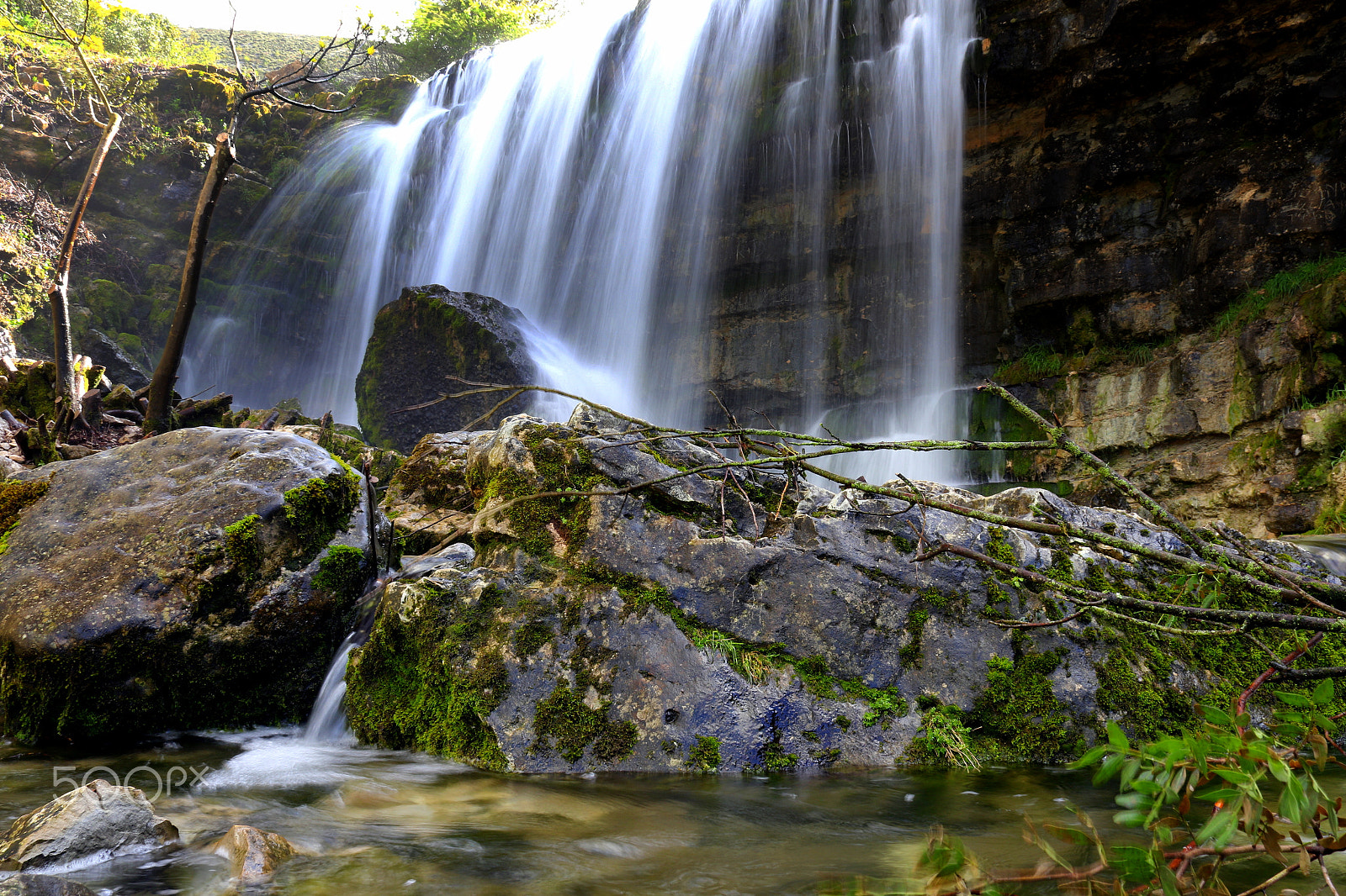 Canon EF-S 18-200mm F3.5-5.6 IS sample photo. Waterfall photography