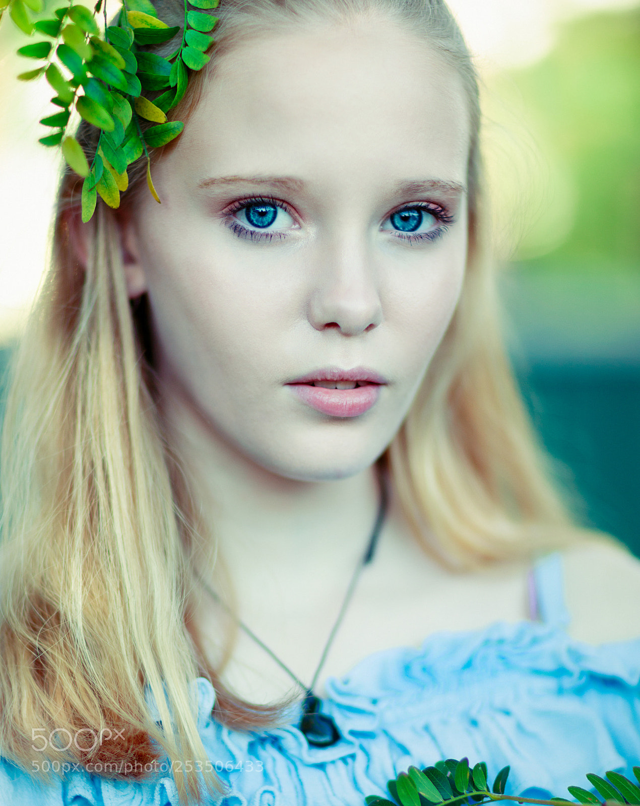 Canon EOS 5DS R sample photo. Natural light photography