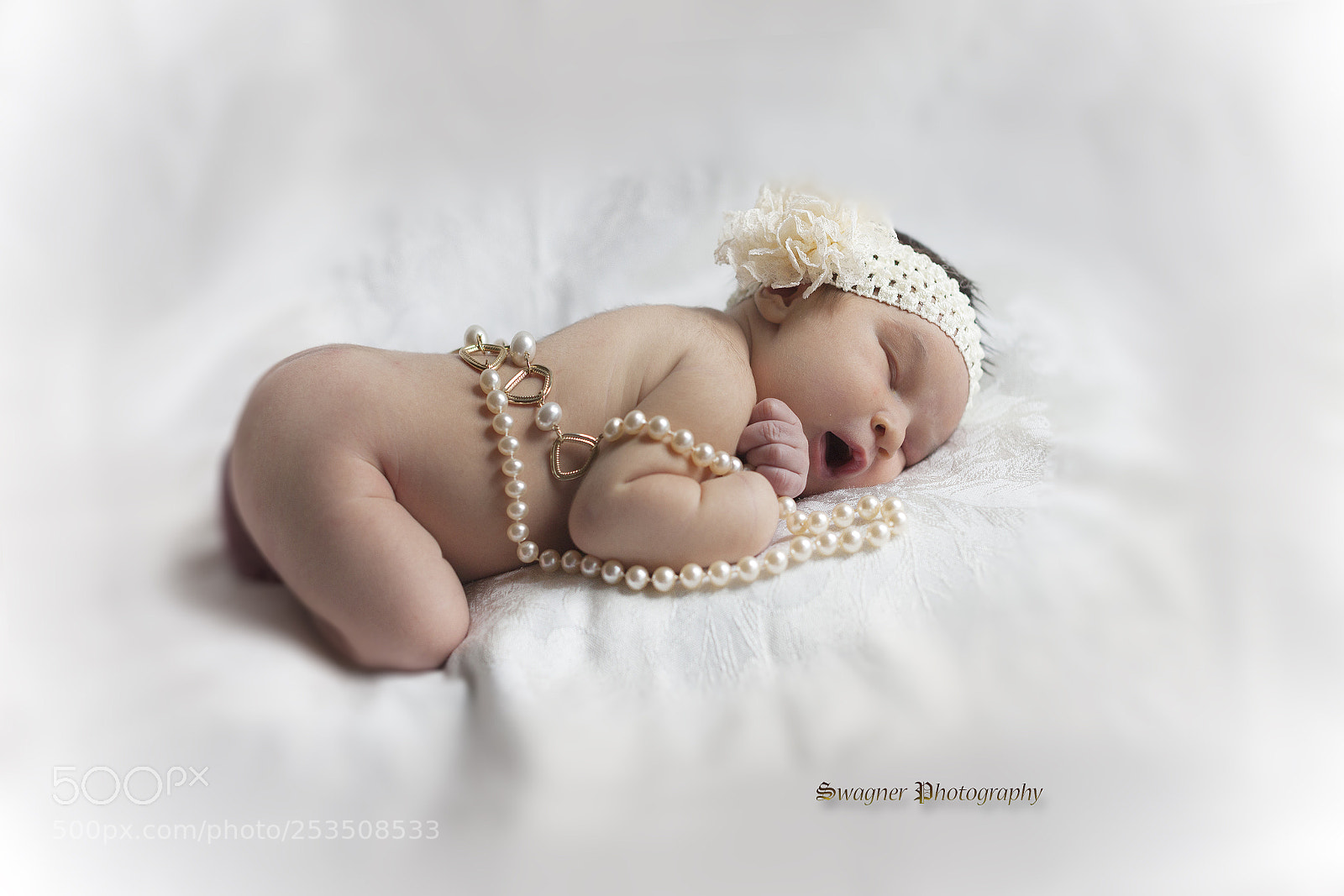 Canon EOS 5D Mark II sample photo. A girls pearls photography