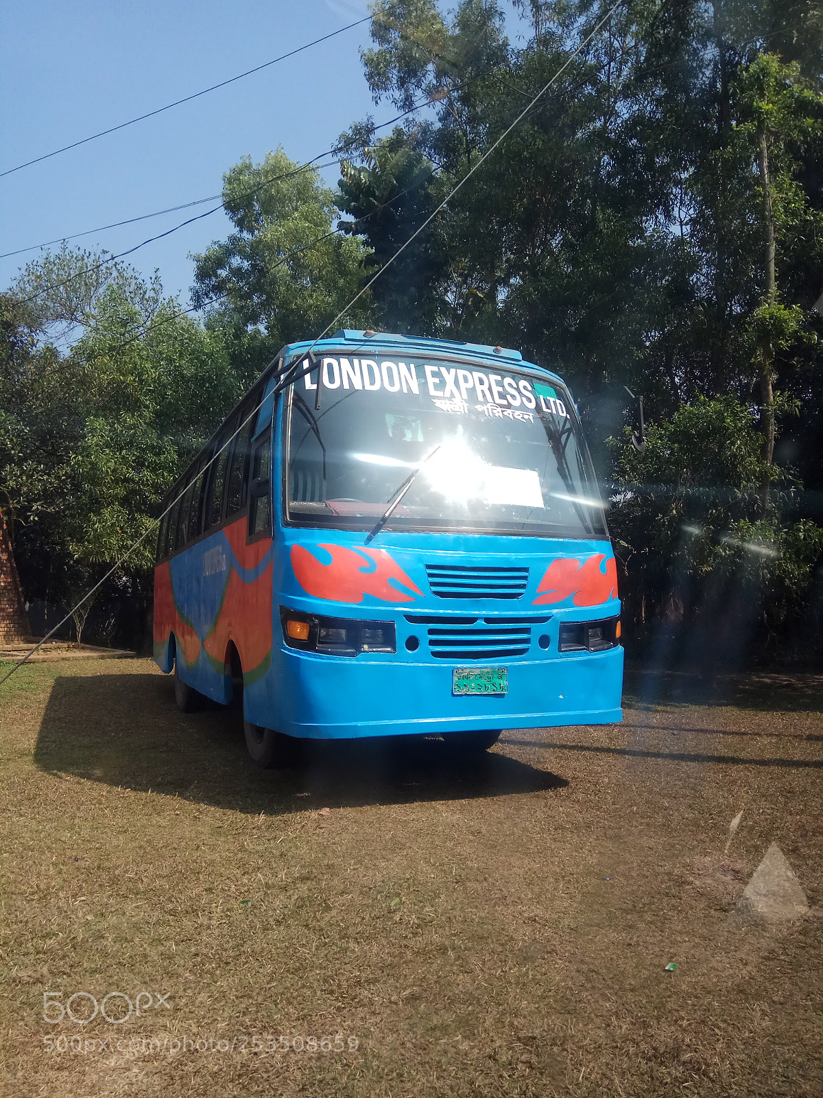 Xiaomi Redmi Note 4X sample photo. Magic school bus photography