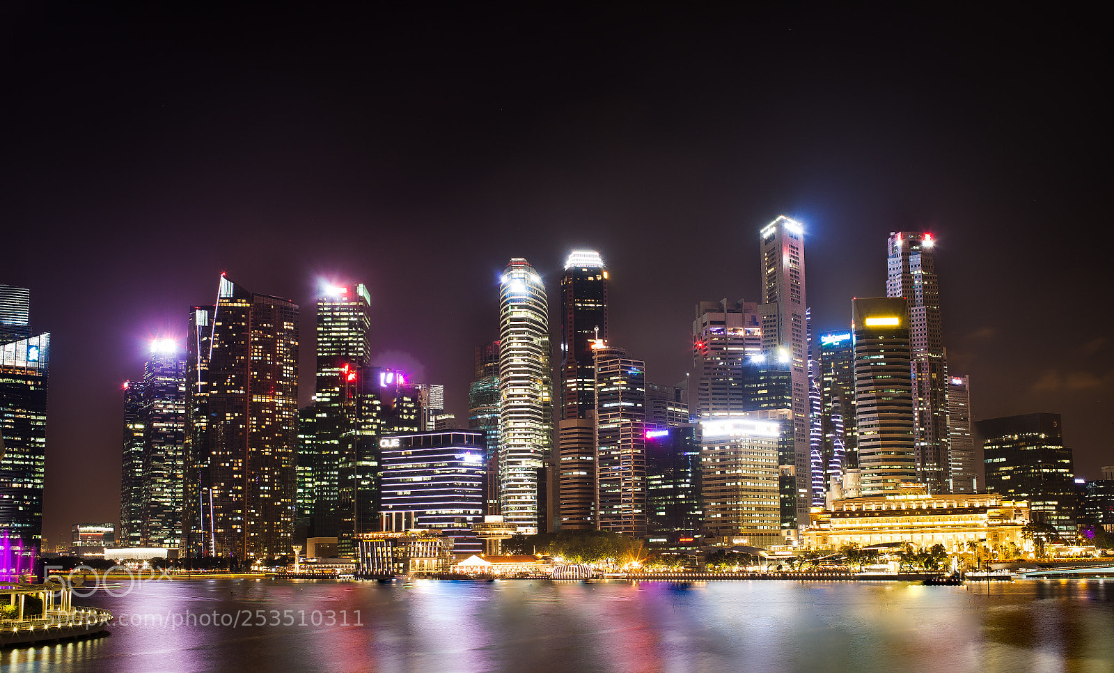 Canon EOS 5D Mark II sample photo. Singapore skyline photography