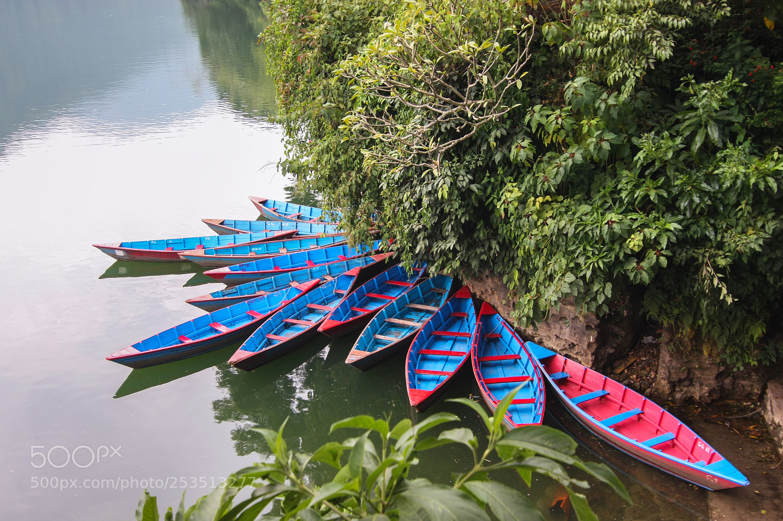 Canon EOS 450D (EOS Rebel XSi / EOS Kiss X2) sample photo. Pokhara photography