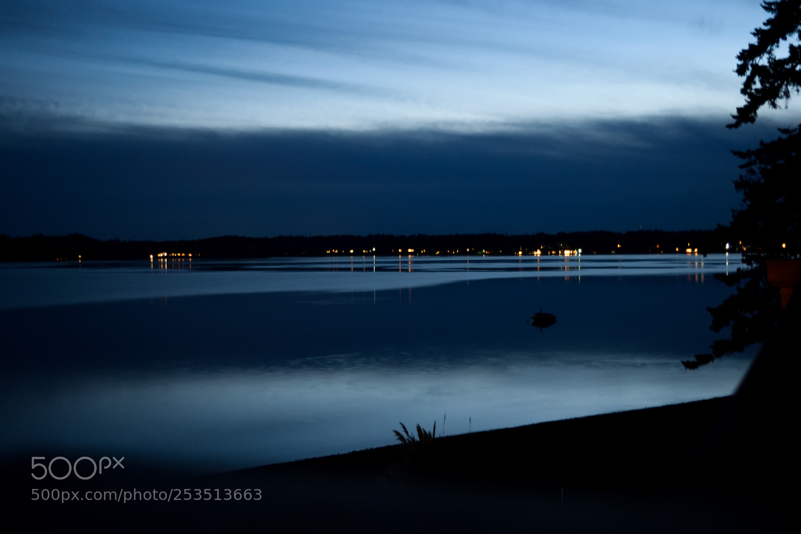 Nikon D3300 sample photo. Night reflect photography