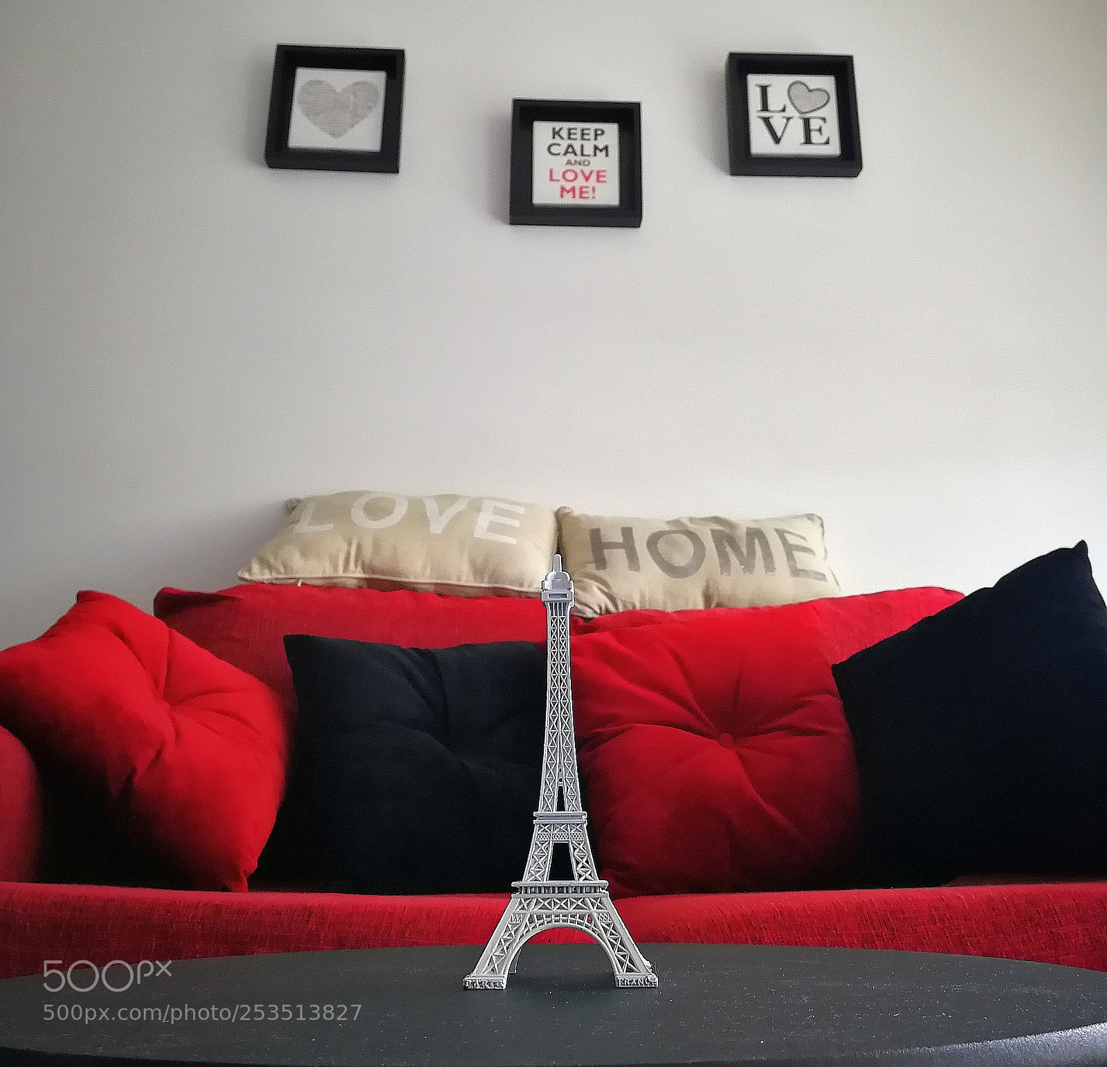 HUAWEI Mate 9 sample photo. Living red. photography