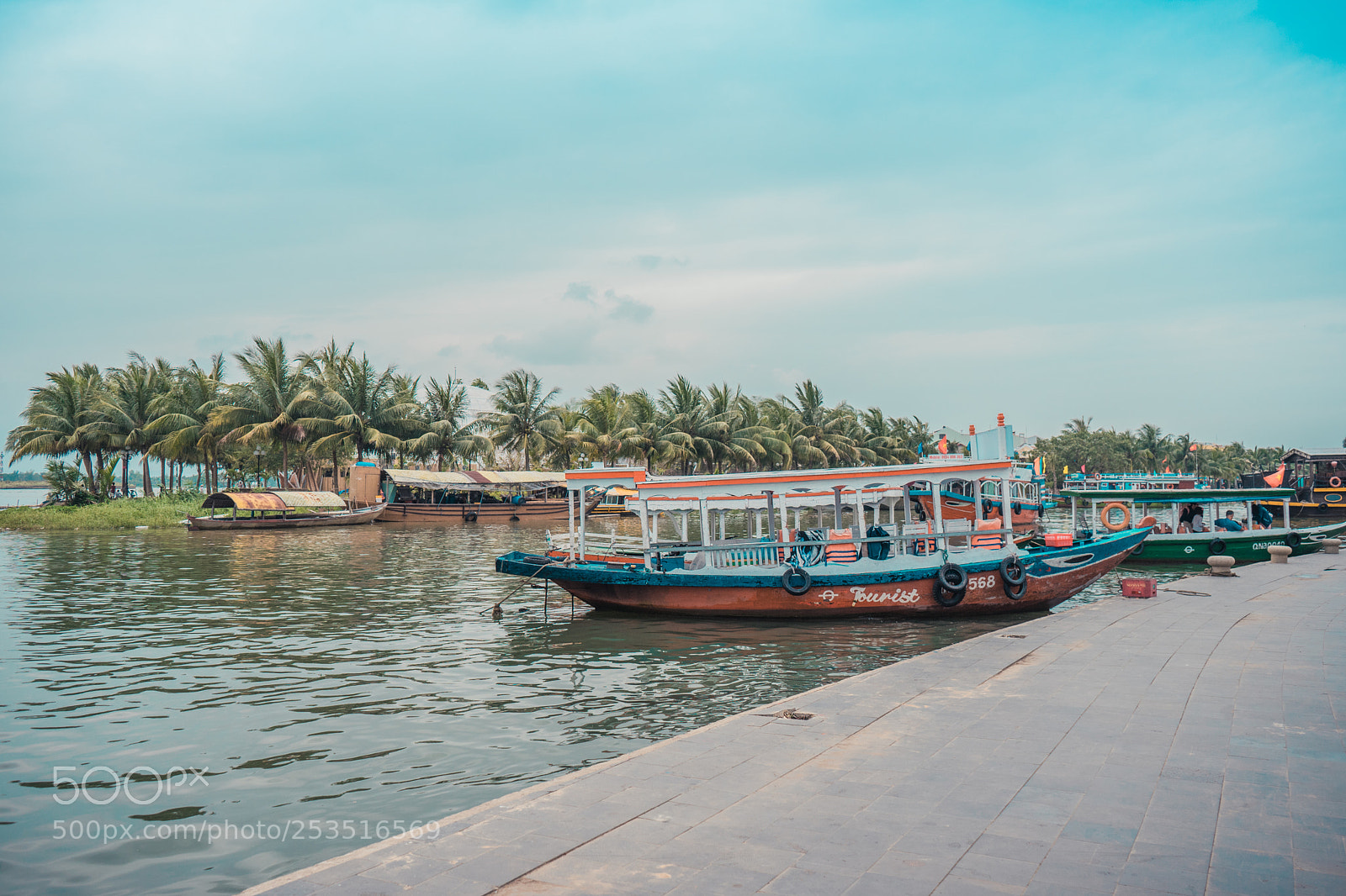 Sony a7 II sample photo. The boating in hoi photography