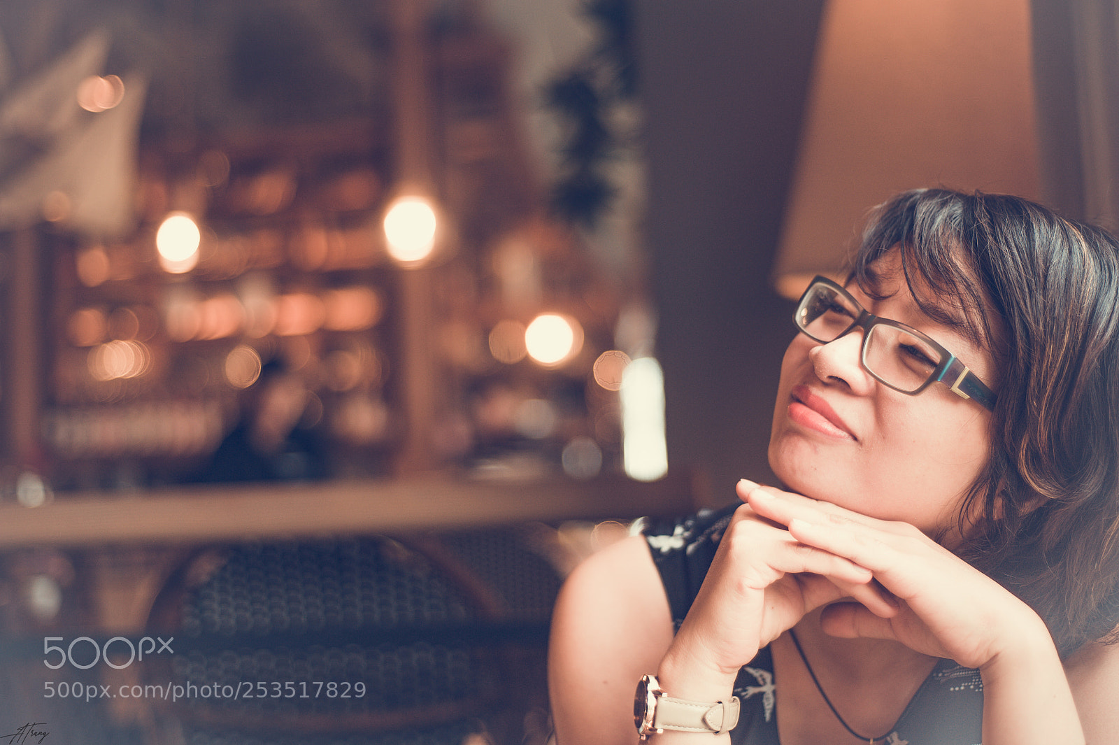Nikon D700 sample photo. Cafe & women photography