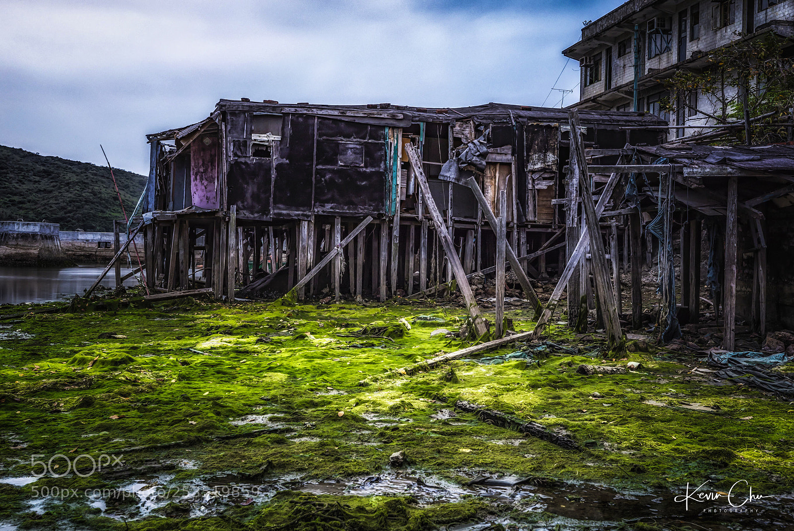 Canon EOS 5D Mark IV sample photo. The abandoned house photography