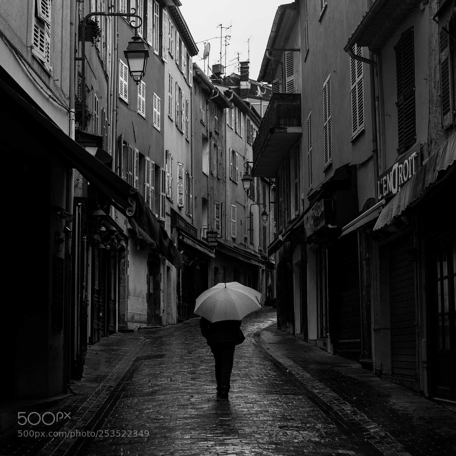 Canon EOS 5D Mark II sample photo. Cannes in the rain photography