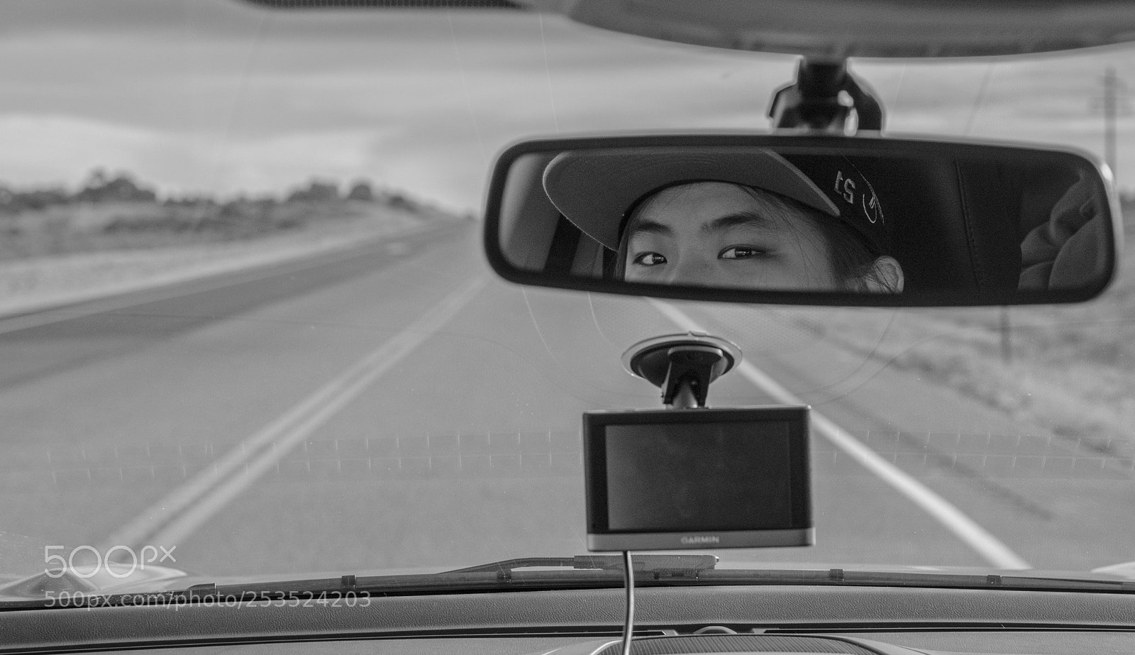 Pentax K-5 sample photo. A glance at backseat photography
