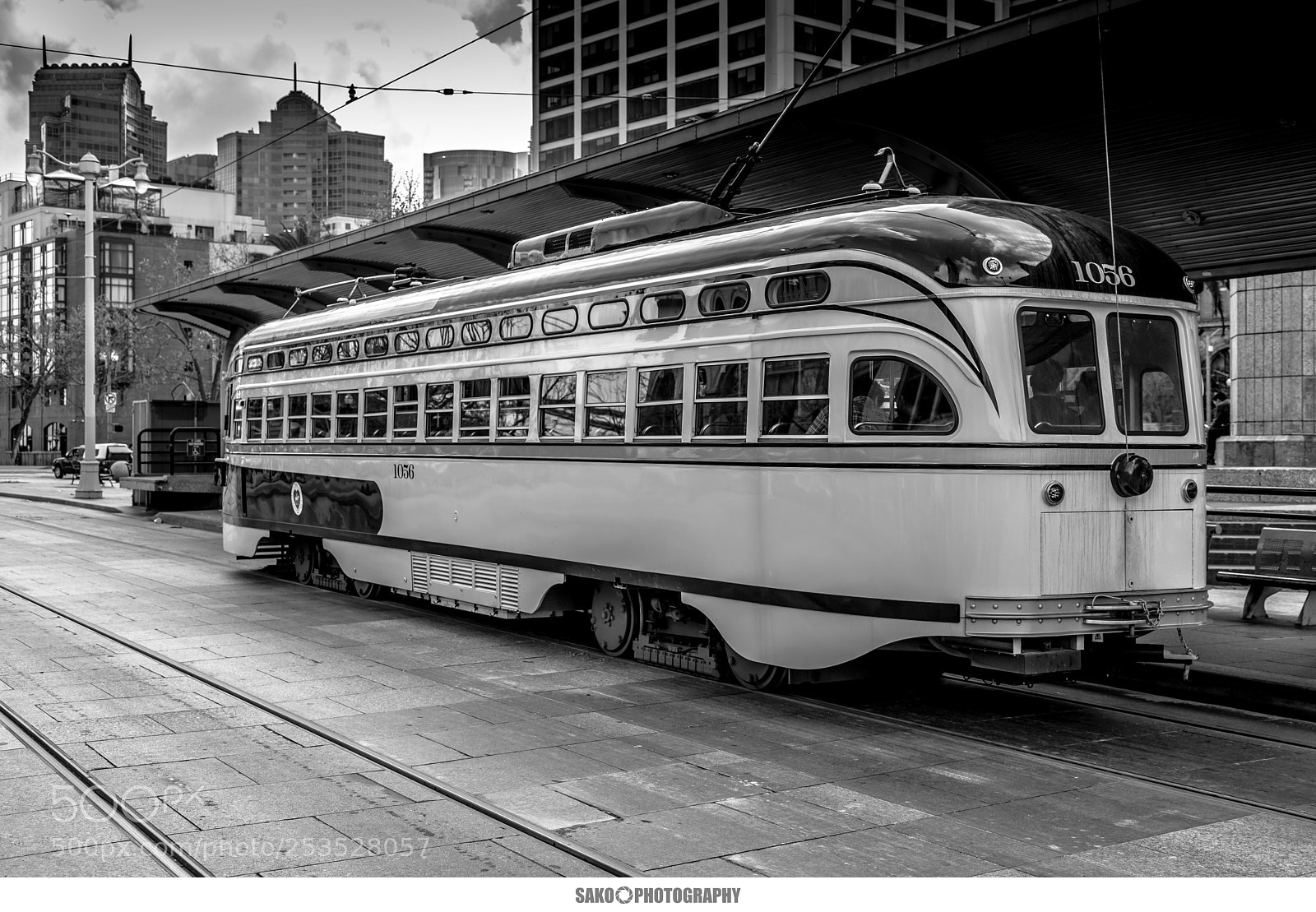 Canon EOS 5D Mark IV sample photo. San francisco street car 1056 photography