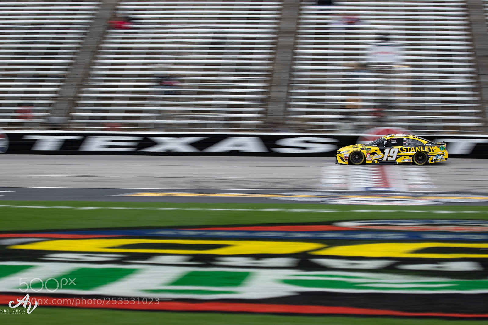 Canon EOS 7D Mark II sample photo. Nascar monster energy cup photography