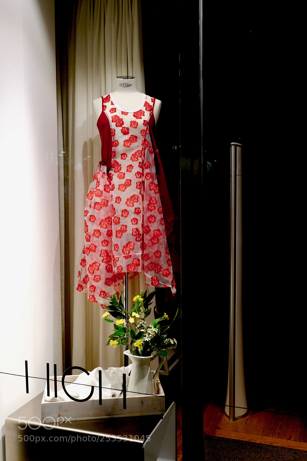 Fujifilm X-T2 sample photo. The dress photography