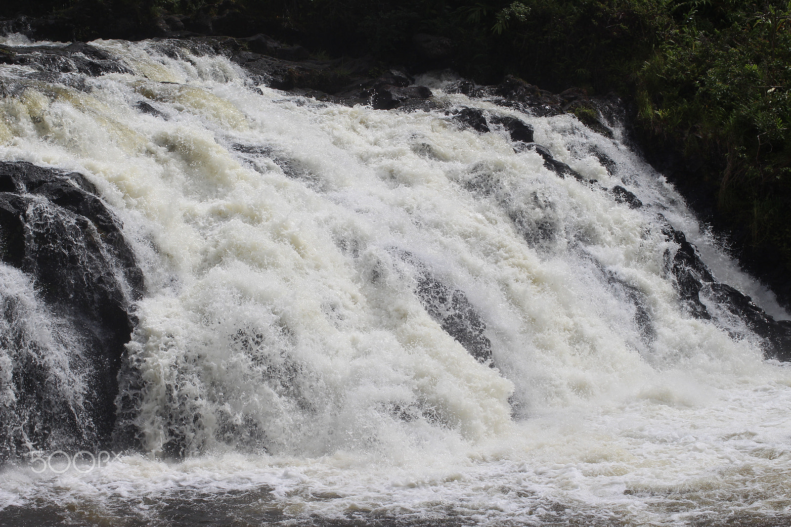 Canon EOS 700D (EOS Rebel T5i / EOS Kiss X7i) sample photo. Rushing water. photography