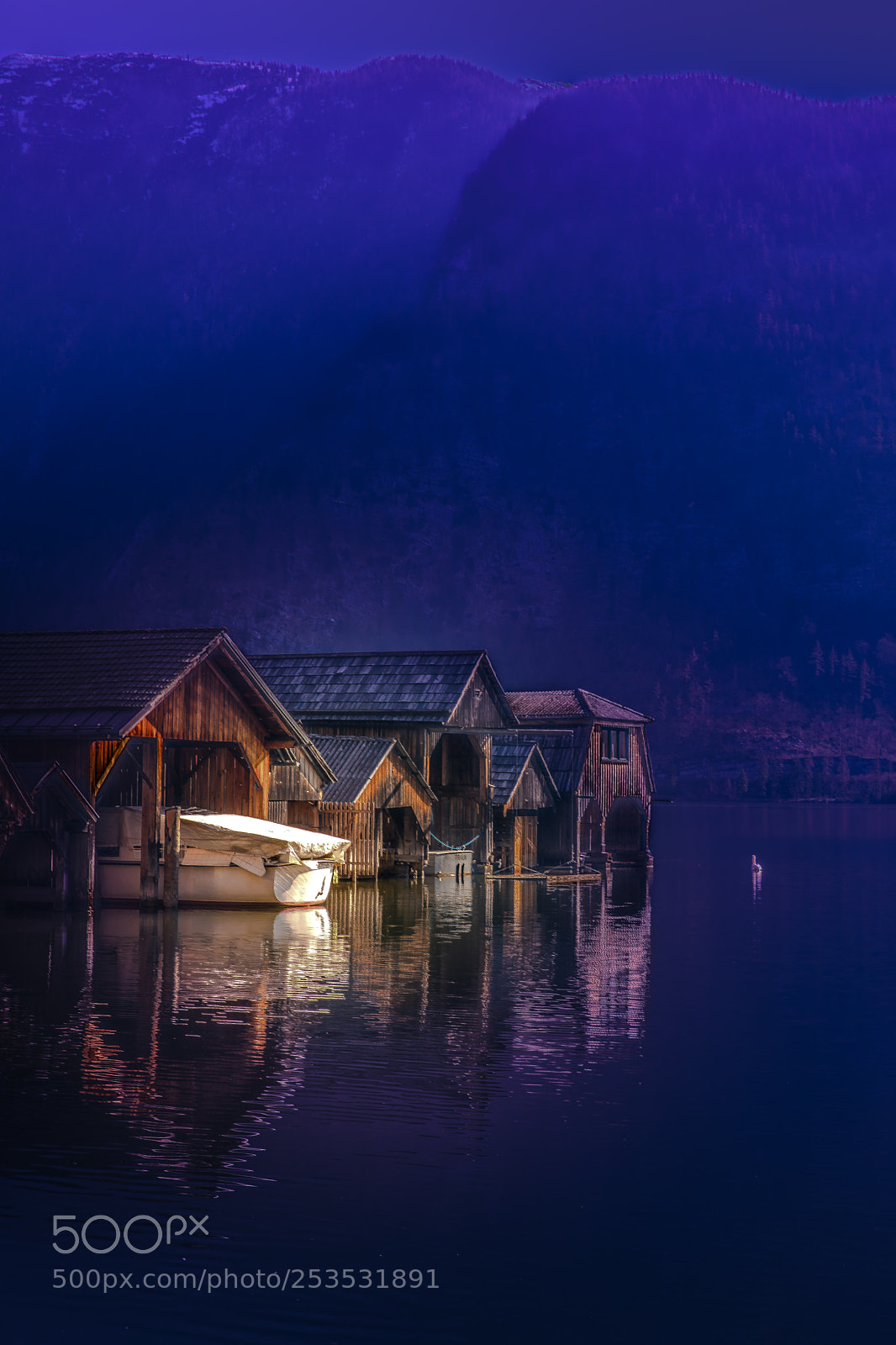 Canon EOS 5D Mark IV sample photo. In the twilight photography