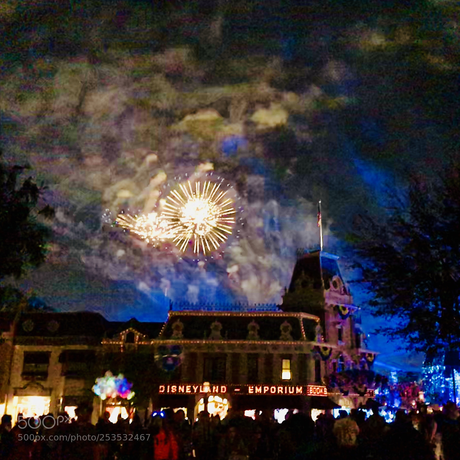 Apple iPhone 7 sample photo. Starry night at disneyland photography