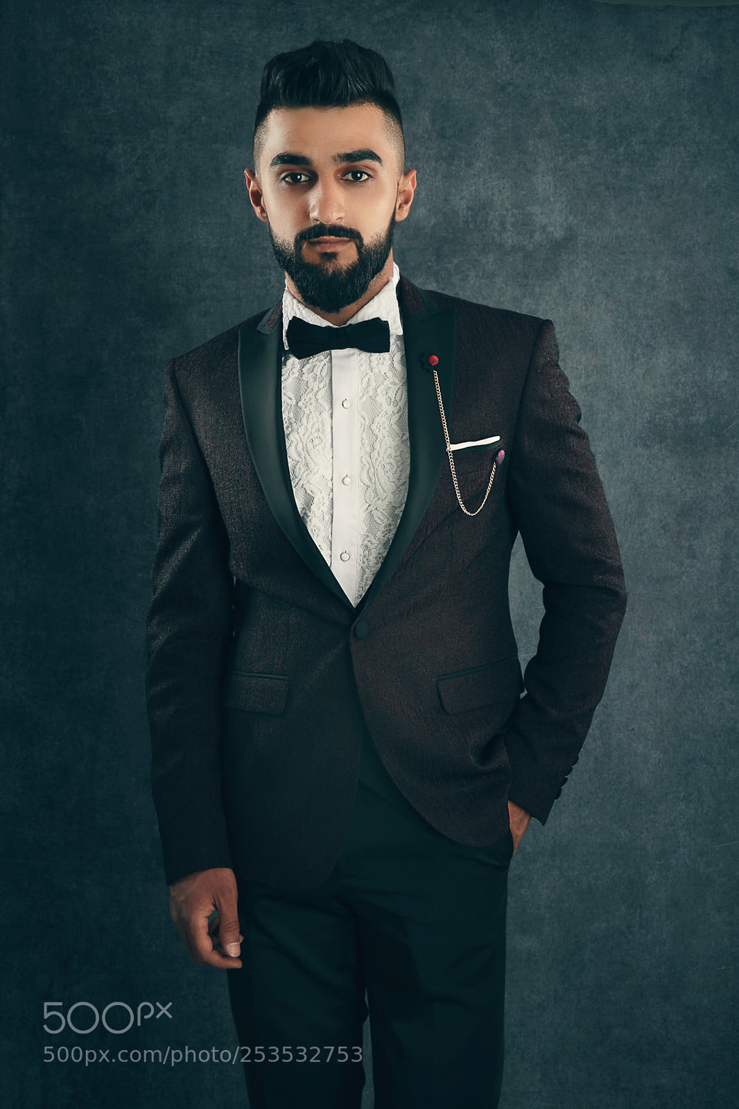 Canon EOS 5D Mark IV sample photo. Brunette man photography