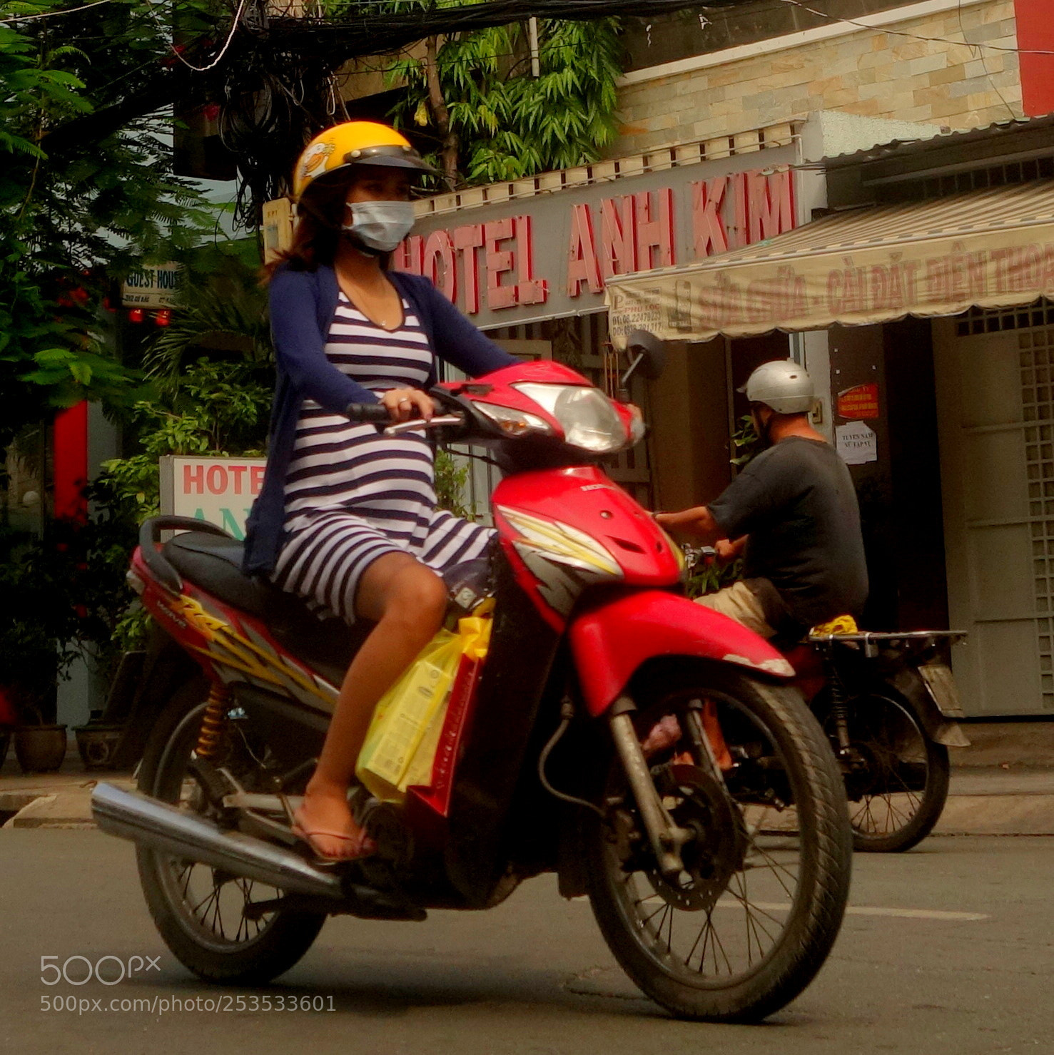 Sony Cyber-shot DSC-RX100 II sample photo. Vn people lot() photography