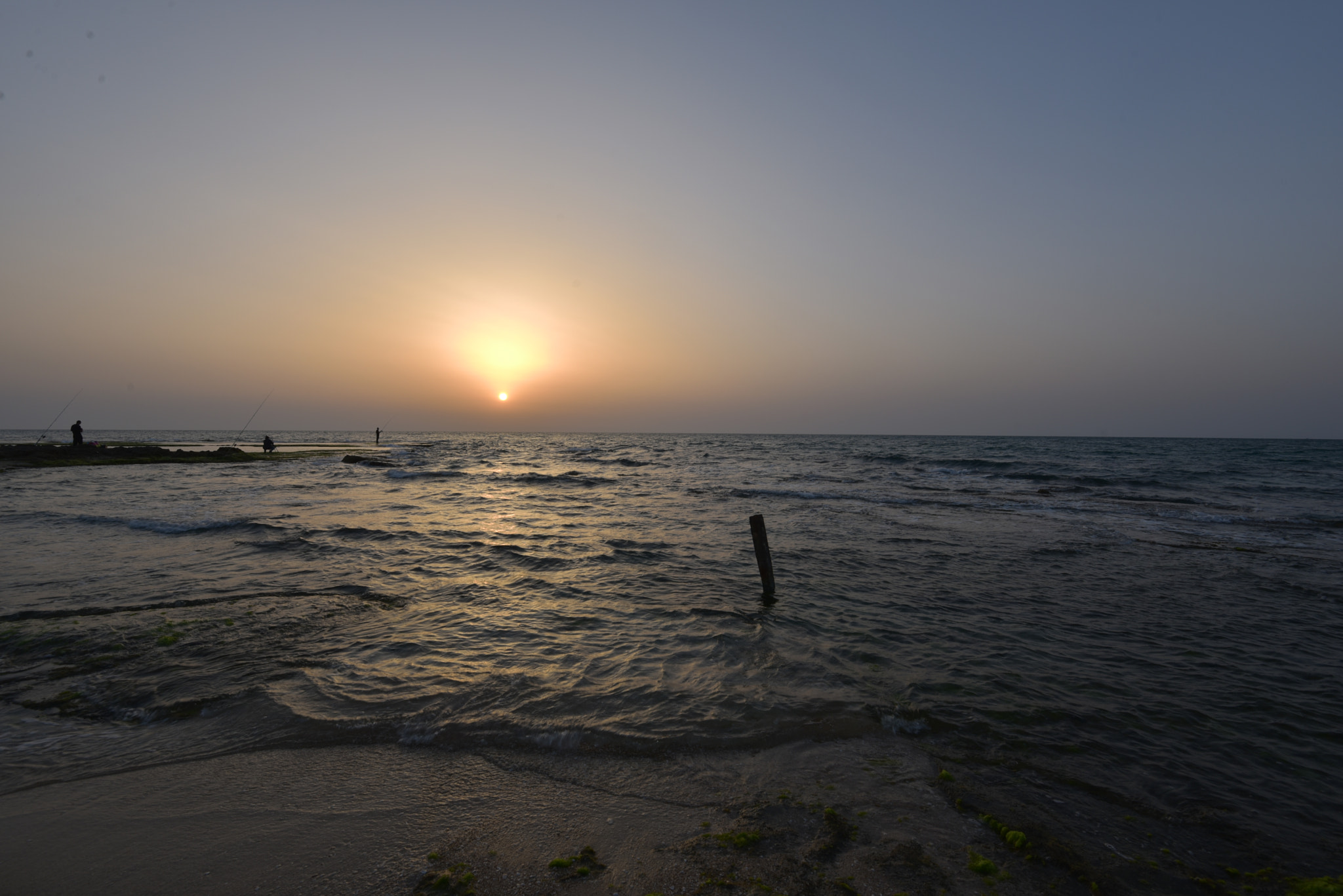 Nikon AF-S Nikkor 16-35mm F4G ED VR sample photo. Mediterranean sunset photography