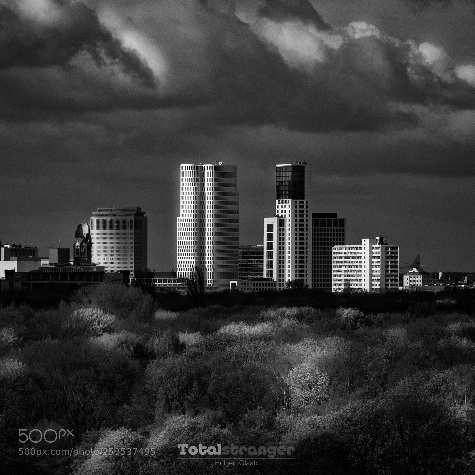 Fujifilm X-T10 sample photo. Little city on heroin photography