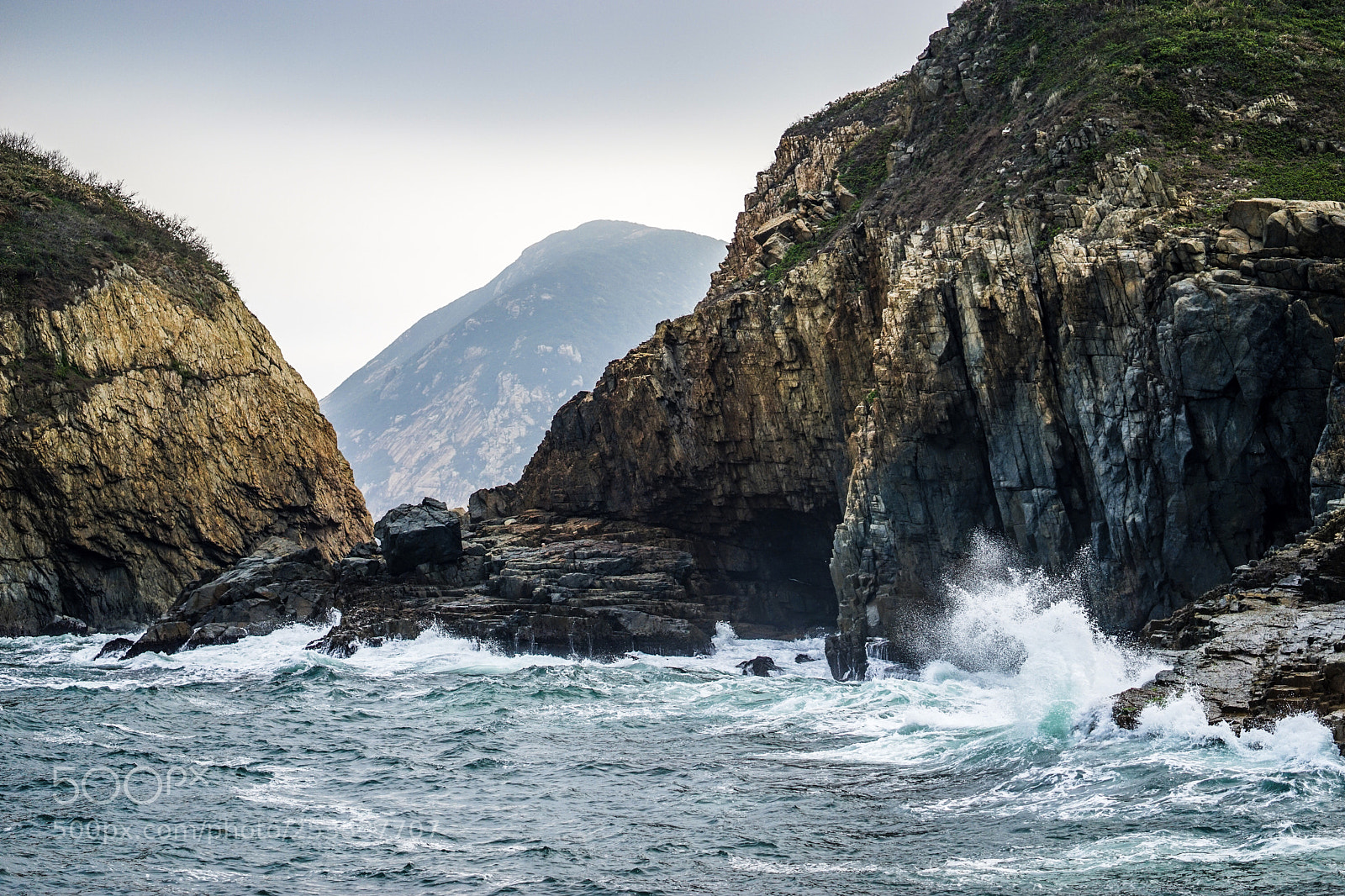 Sony a7 II sample photo. Beautiful cliff and tide  photography