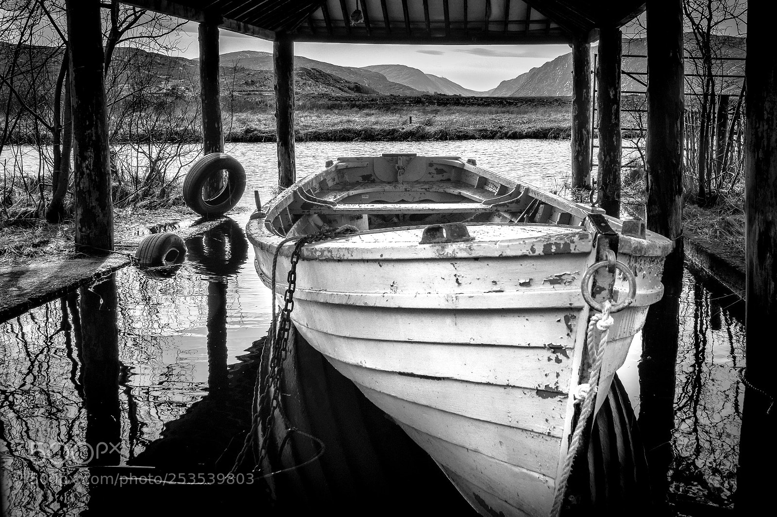 Nikon D5300 sample photo. A boat in a photography