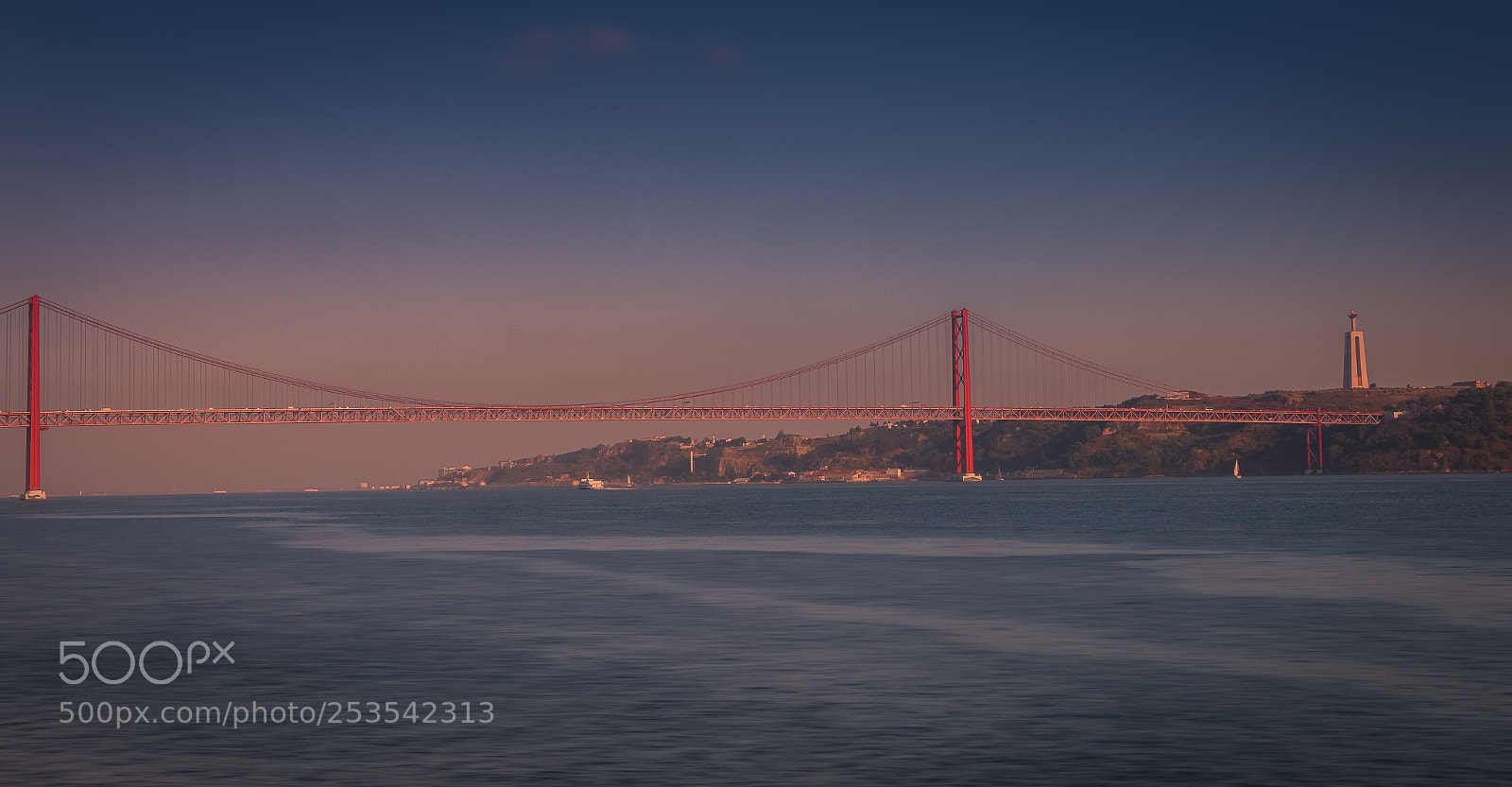 Canon EOS 70D sample photo. Lisboa 25 de abril bridge photography