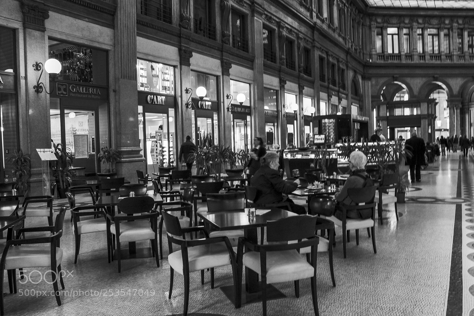 Canon EOS 1100D (EOS Rebel T3 / EOS Kiss X50) sample photo. Galleria sordi a roma photography