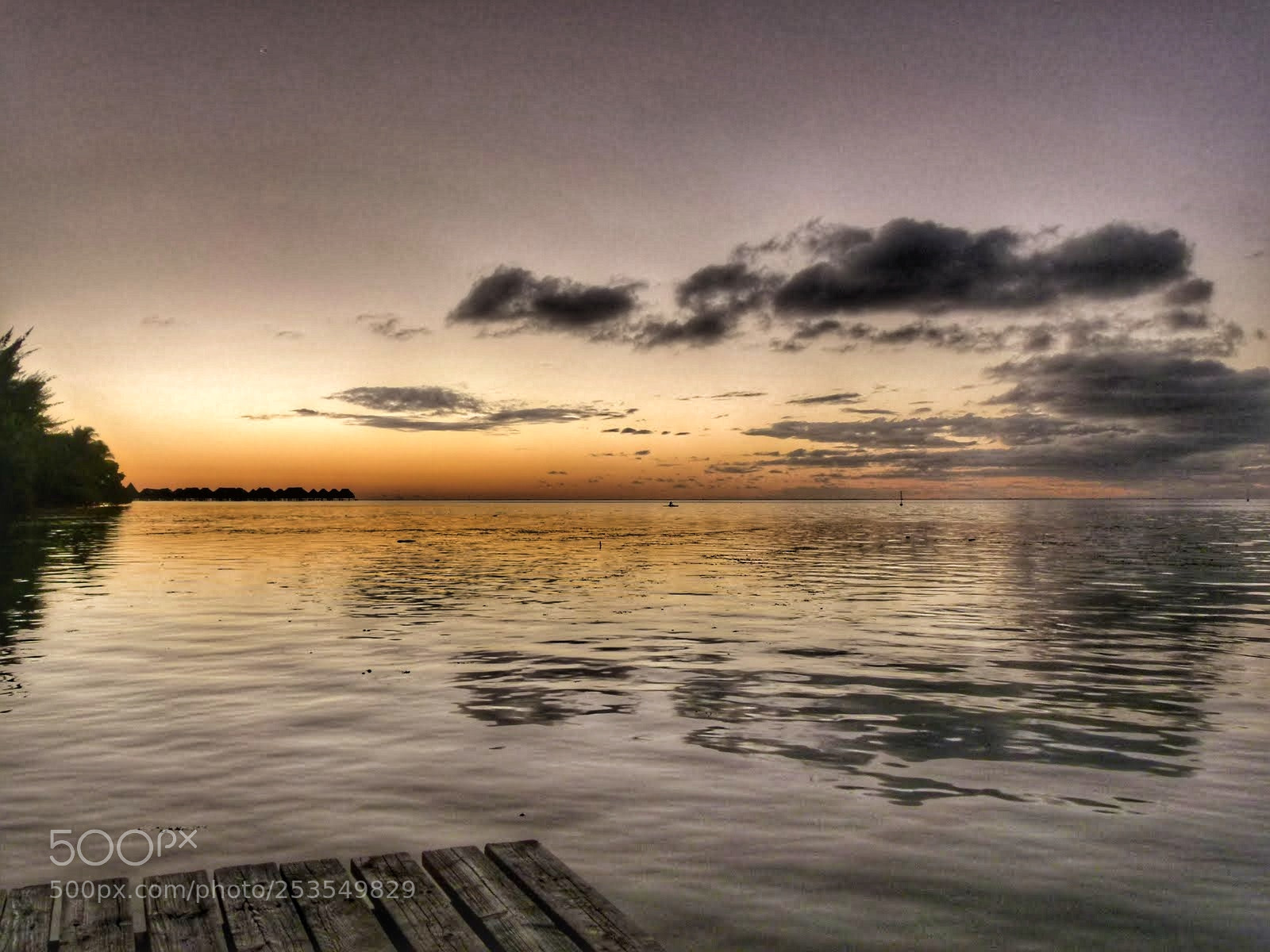 Panasonic Lumix DMC-FZ100 sample photo. Sunrise moorea photography