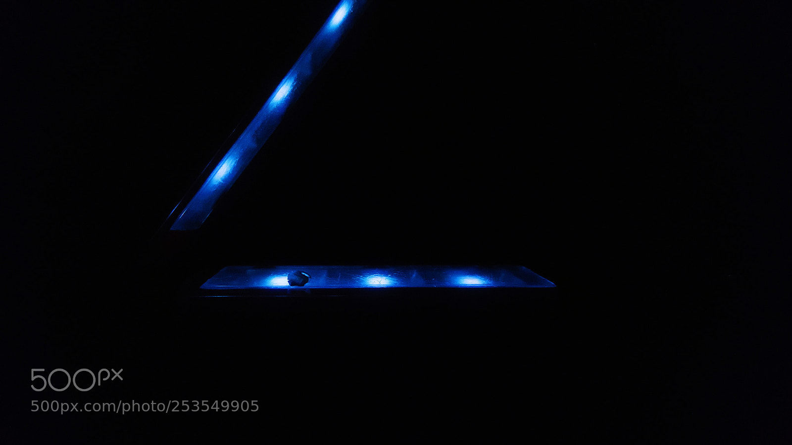 Samsung Galaxy Note5 sample photo. Blue is enough photography