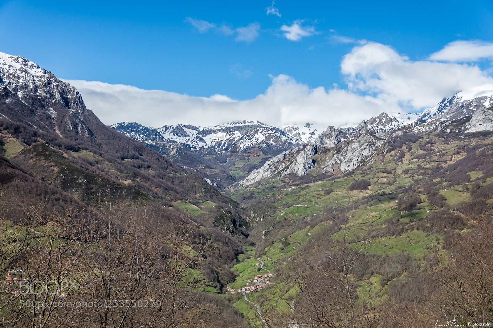 Nikon D7200 sample photo. Valley in ubiñas. photography