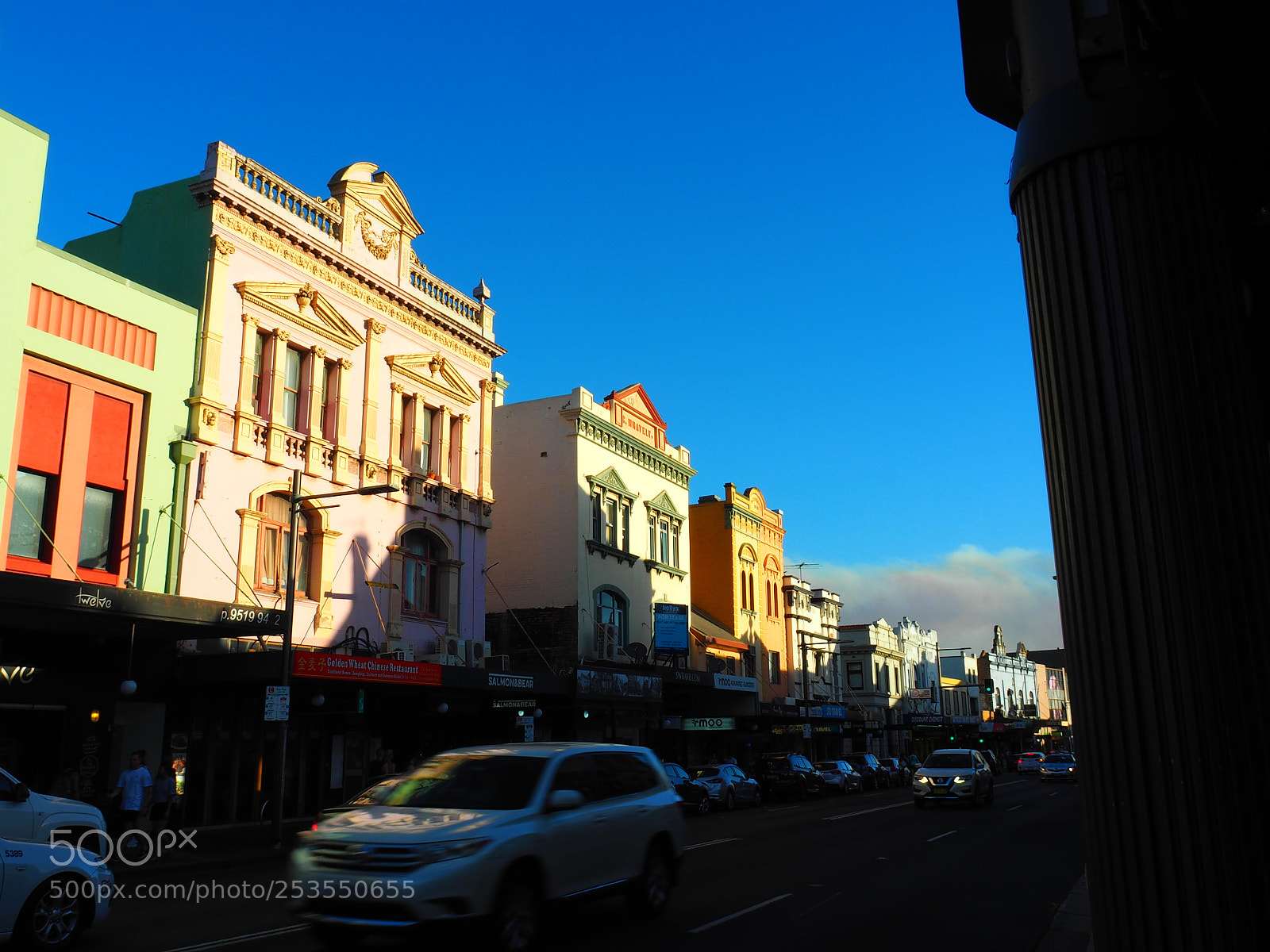 Olympus OM-D E-M5 II sample photo. Street view in newtown photography