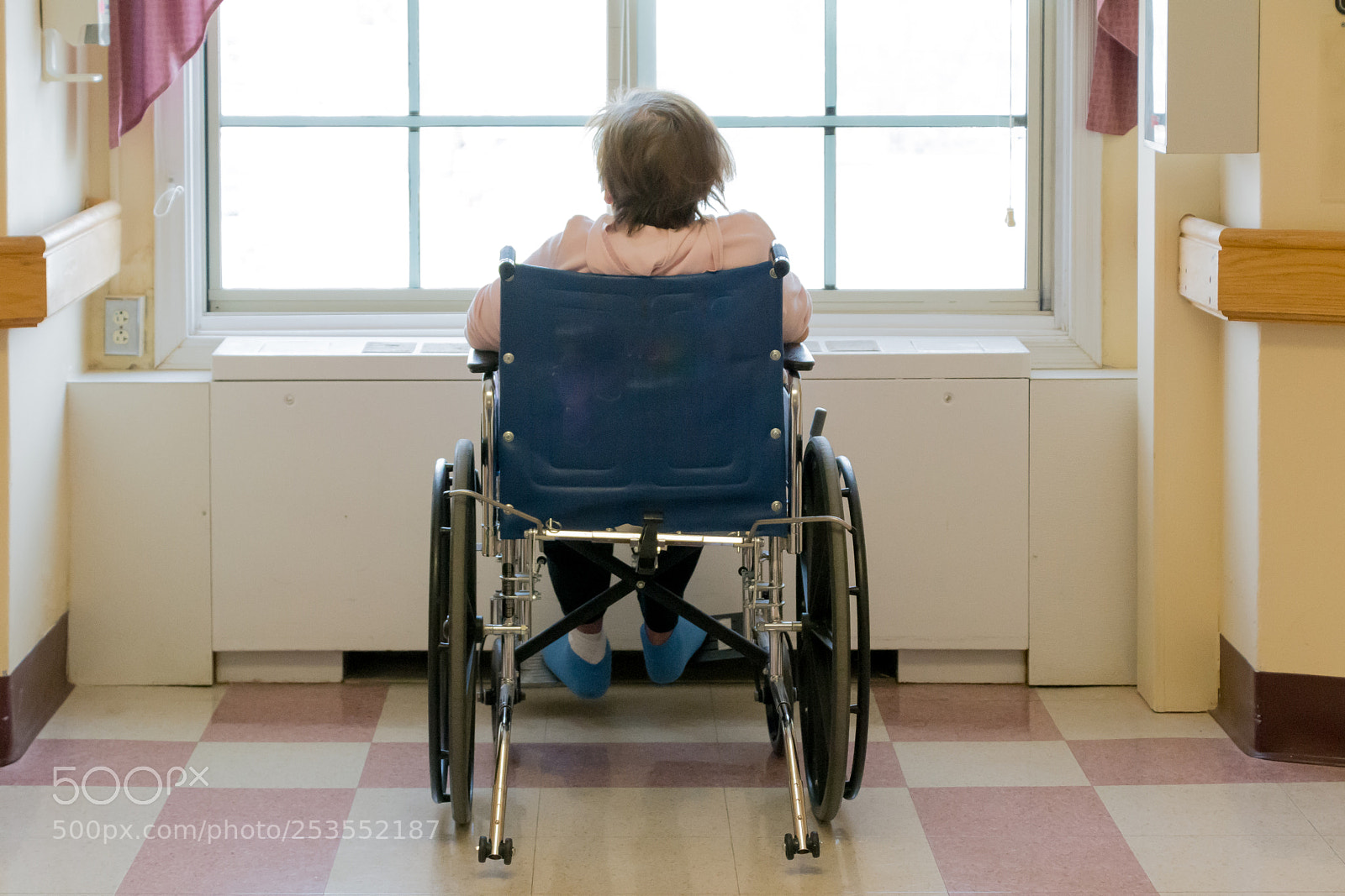 Nikon D7100 sample photo. The lonely elderly. photography