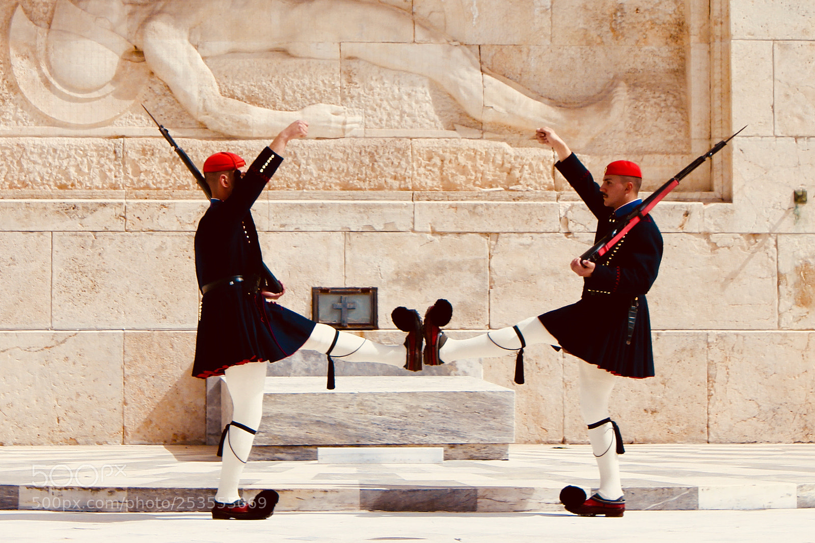 Canon EOS 550D (EOS Rebel T2i / EOS Kiss X4) sample photo. Athens photography