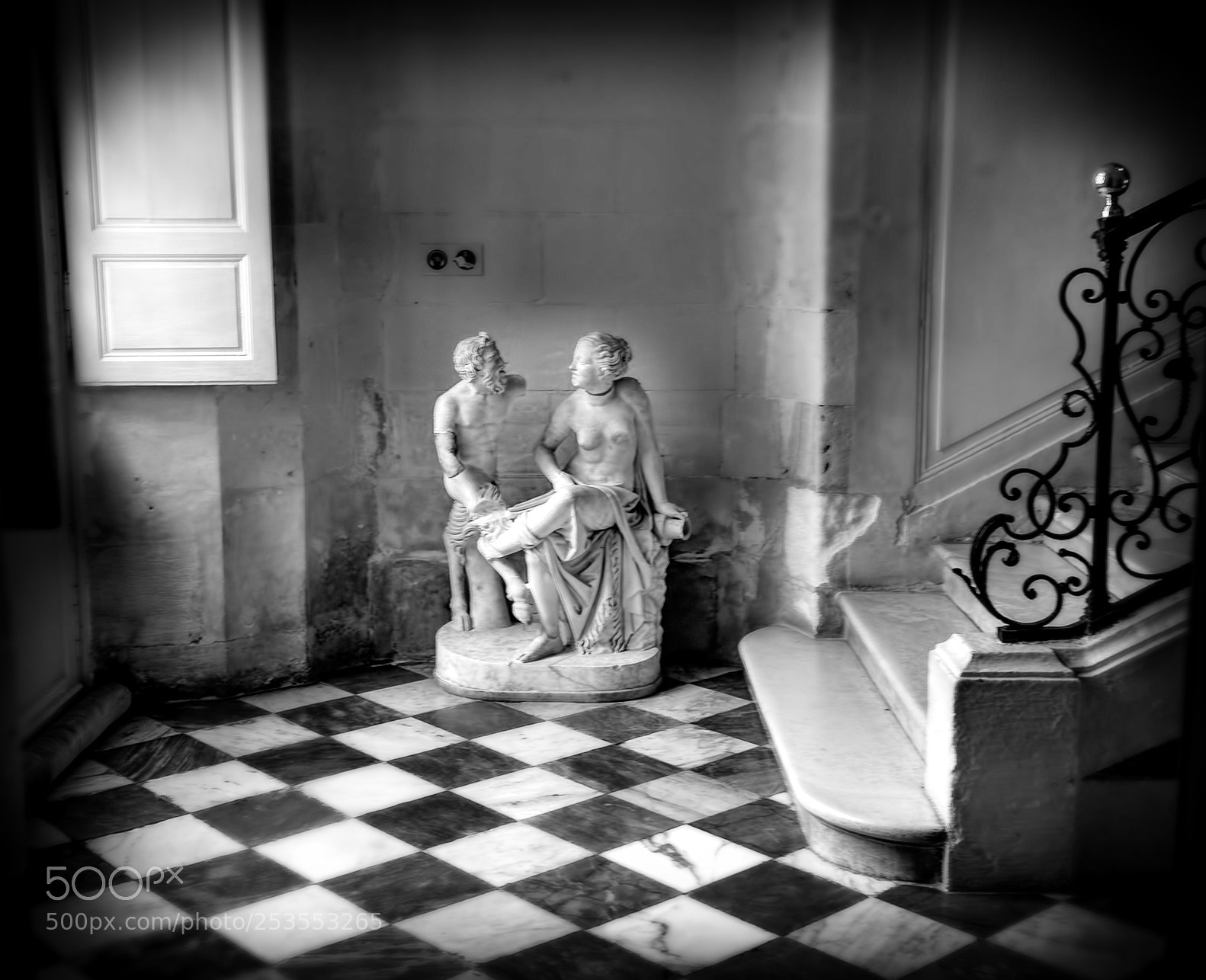 Canon EOS 7D sample photo. Conversationbw photography