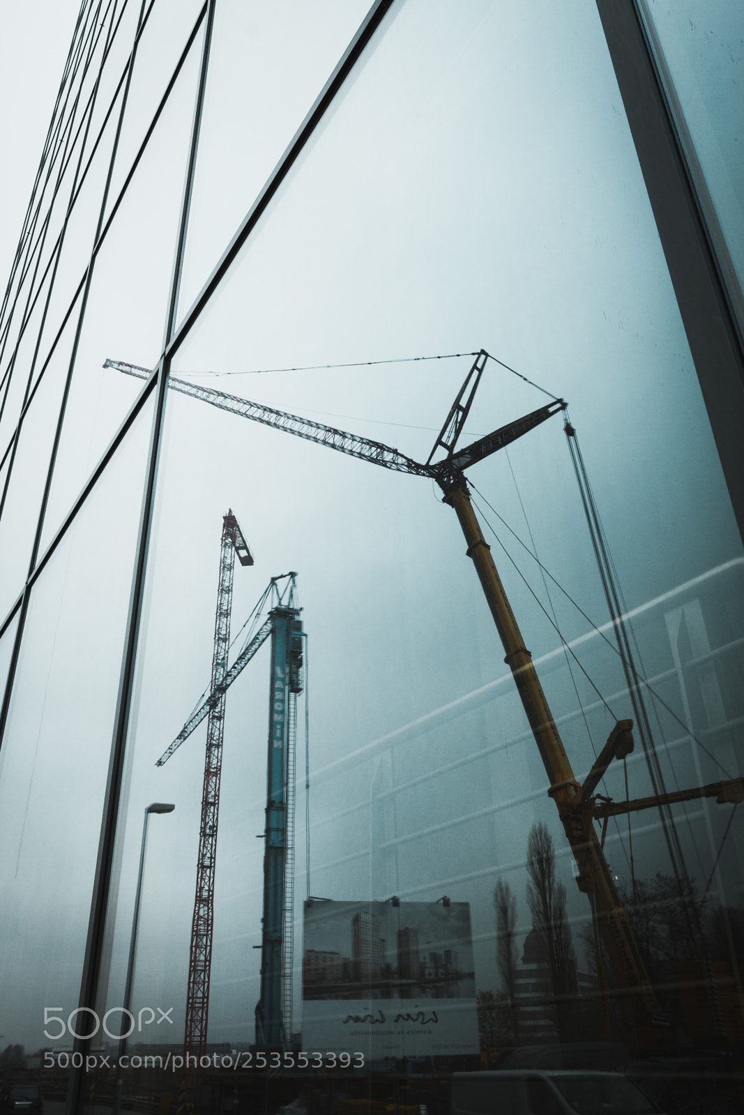 Canon EOS 600D (Rebel EOS T3i / EOS Kiss X5) sample photo. • under construction photography