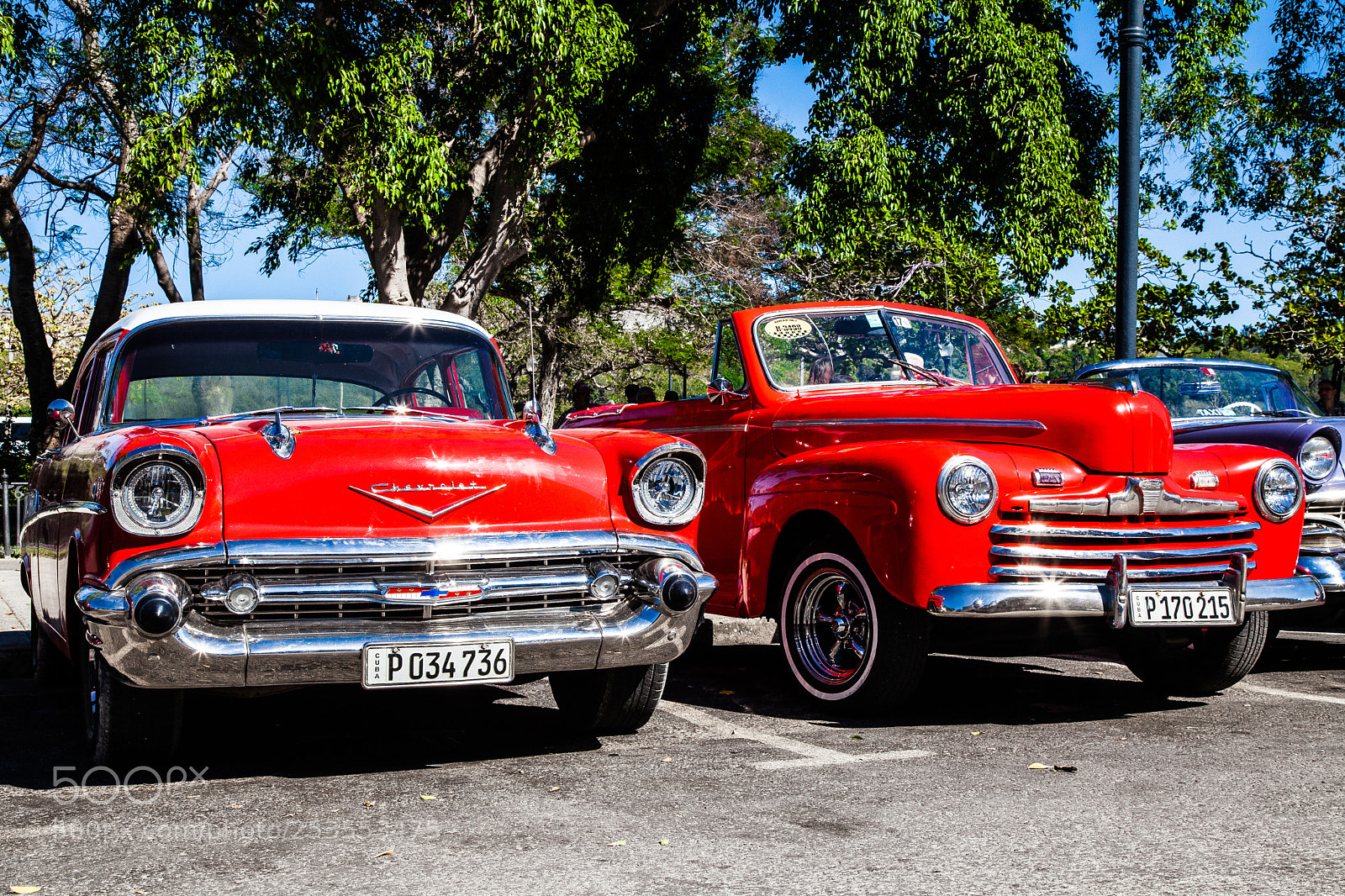 Canon EOS 5D Mark II sample photo. Classic cars on the photography