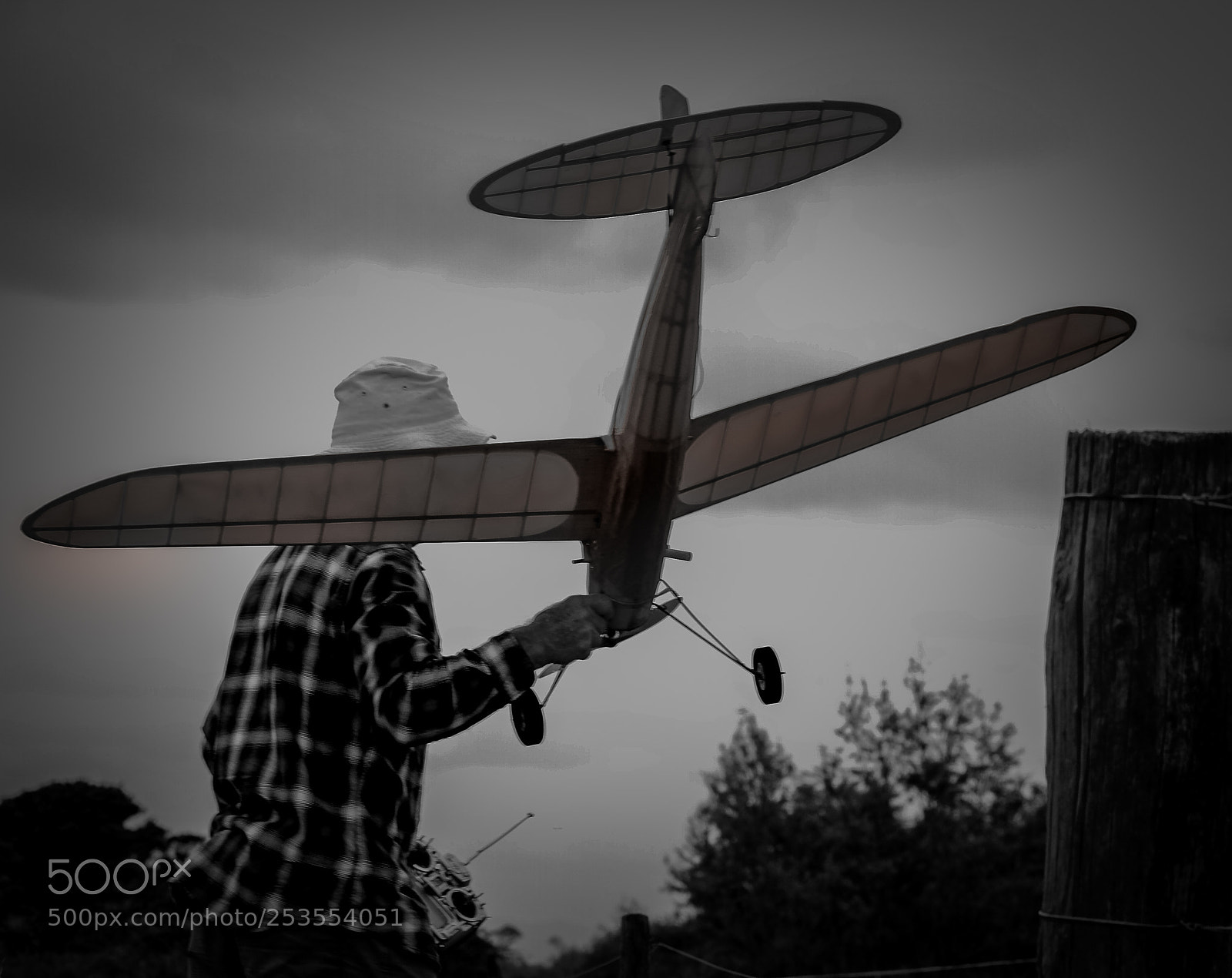 Canon EOS 7D sample photo. Flight photography