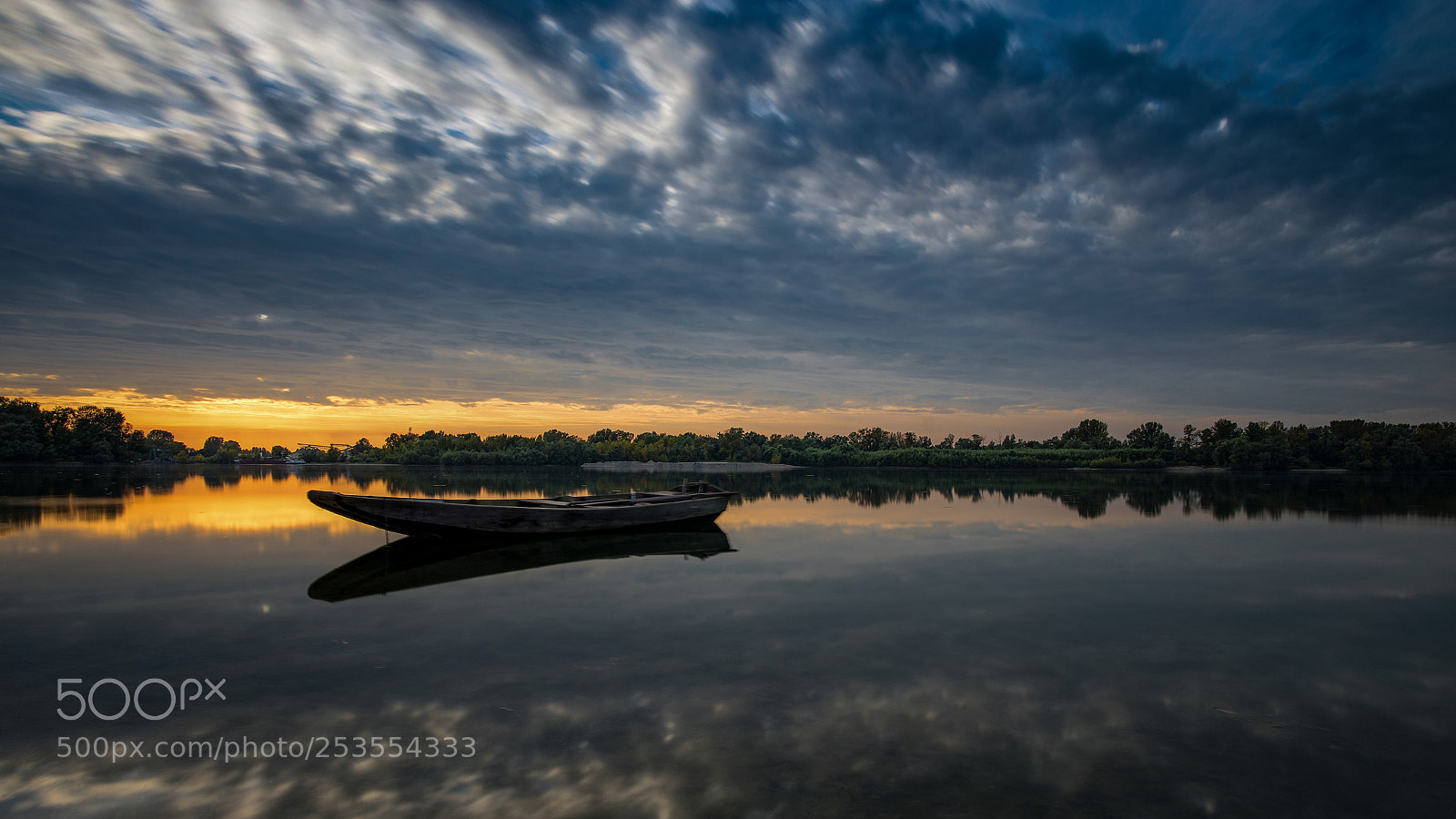 Sony a7 II sample photo. The boat photography