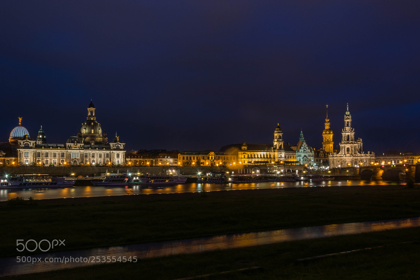 Nikon D5200 sample photo. Dresden at night photography