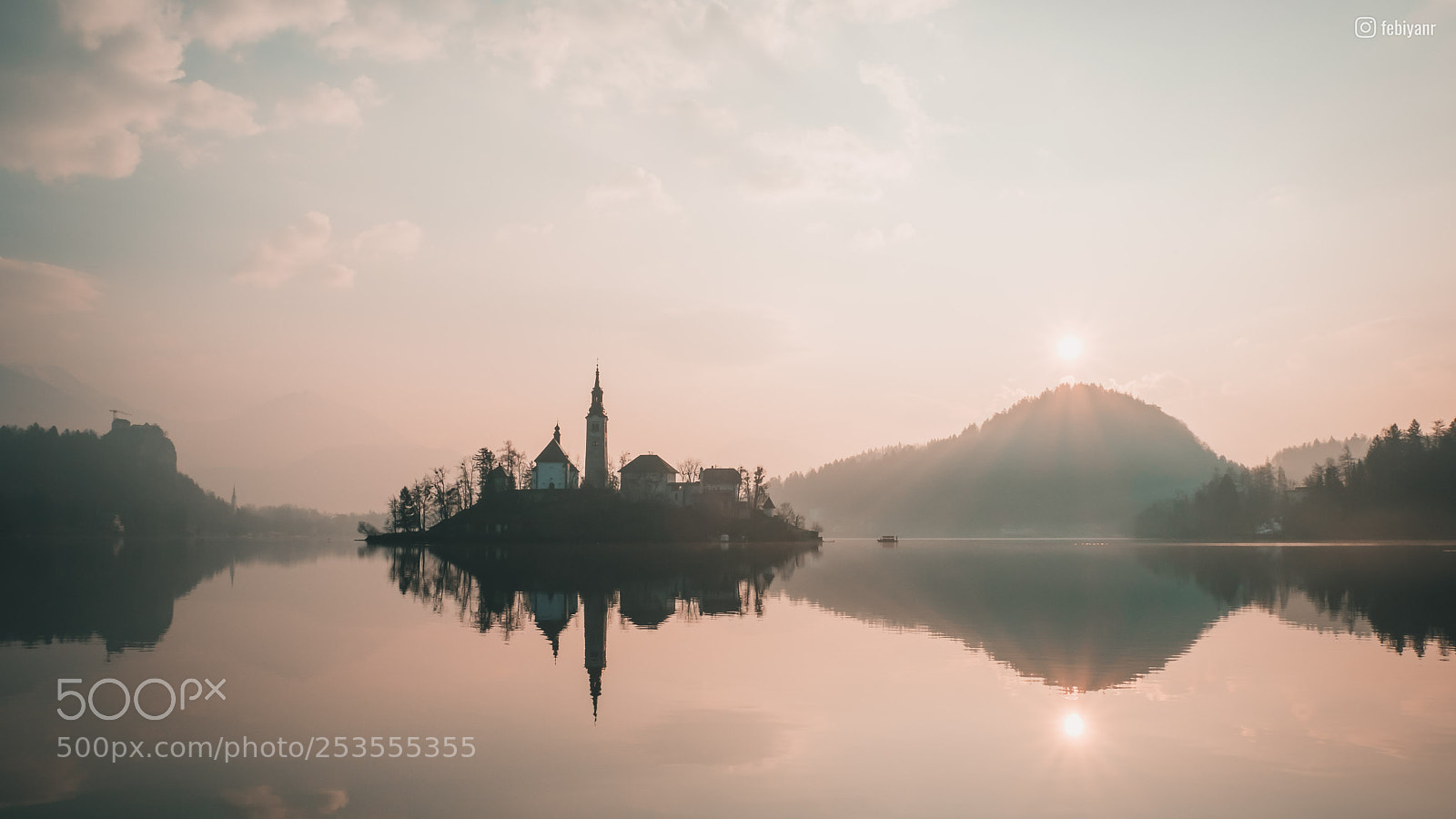 Fujifilm X-T20 sample photo. A calm morning in photography