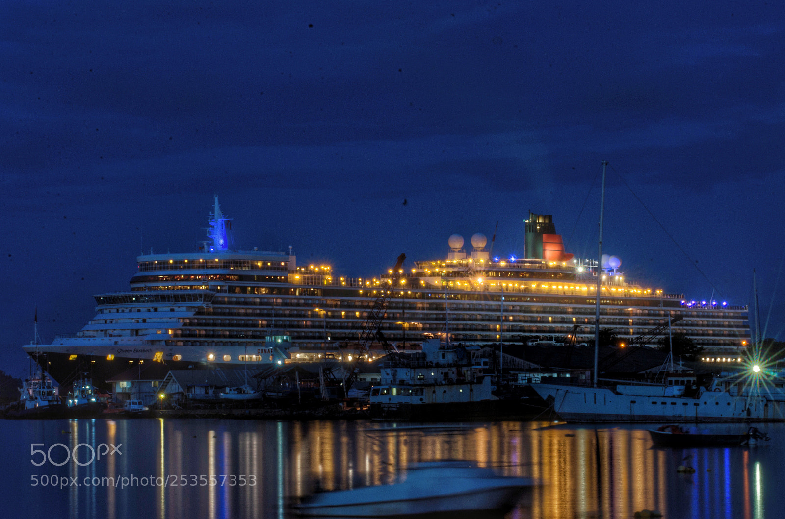 Nikon D7000 sample photo. Queen elizabeth cruise photography