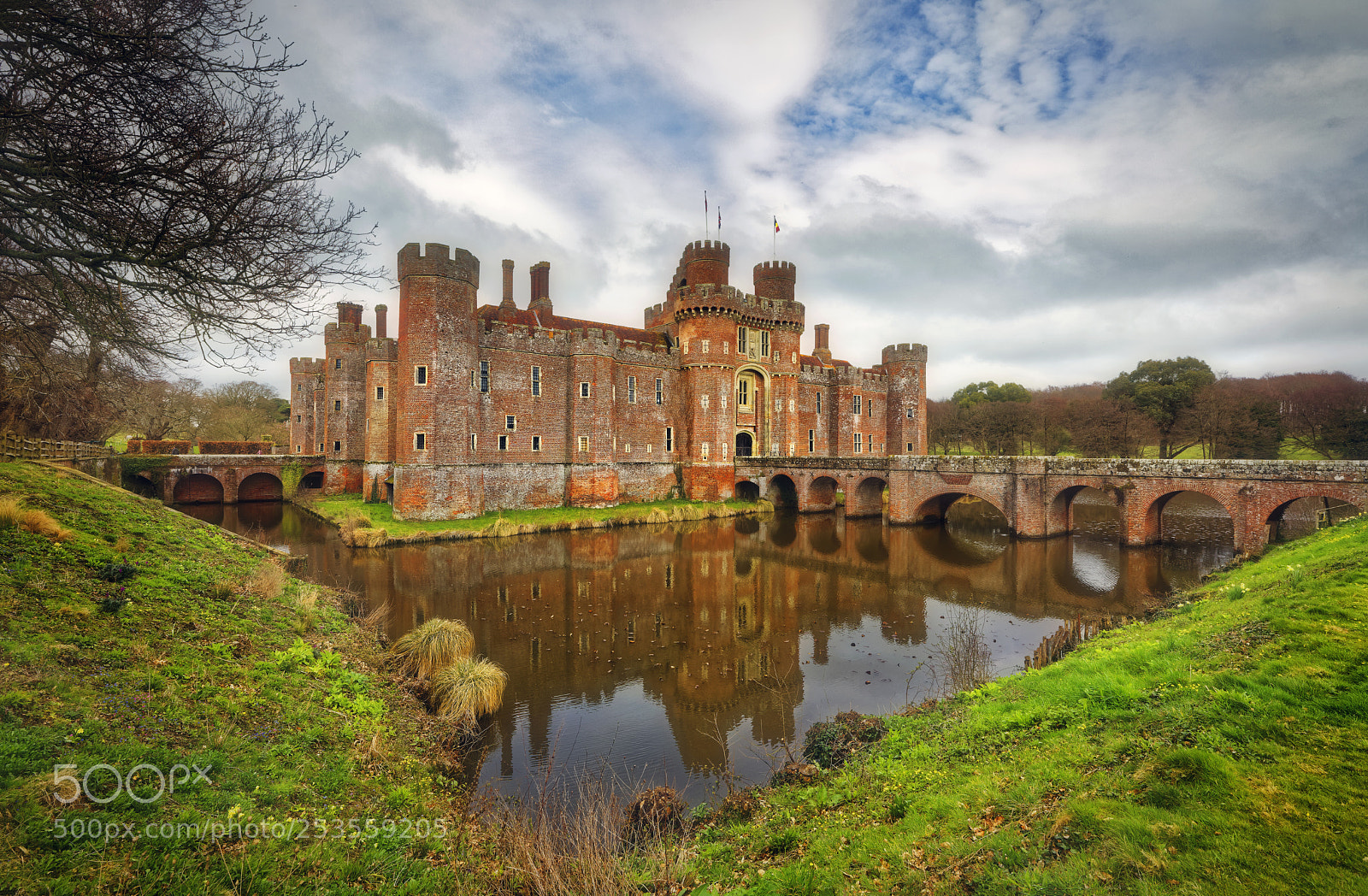 Canon EOS 5DS R sample photo. Herstmonceux castle photography
