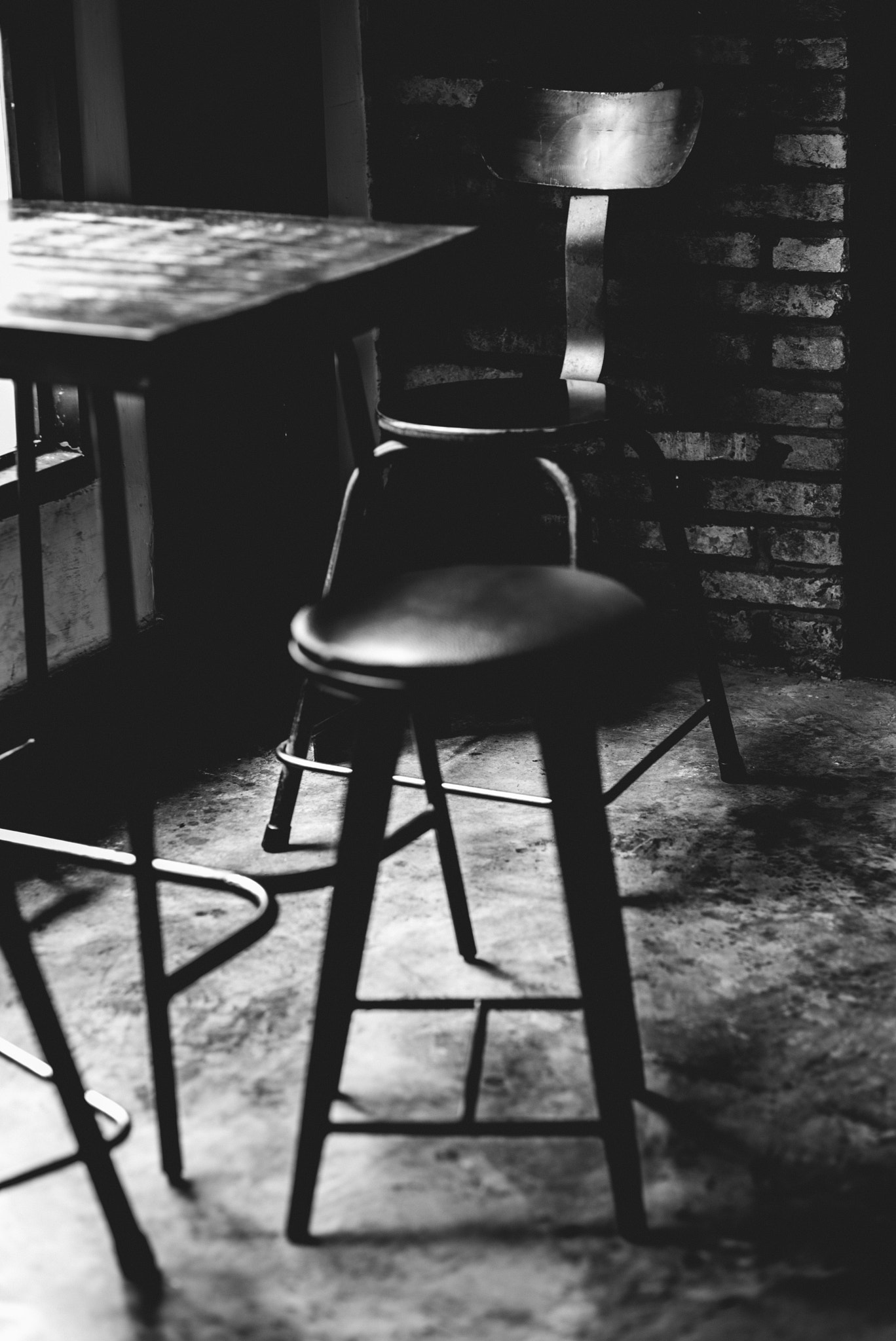 Leica M Monochrom (Typ 246) sample photo. Workshop cafe study 2 photography