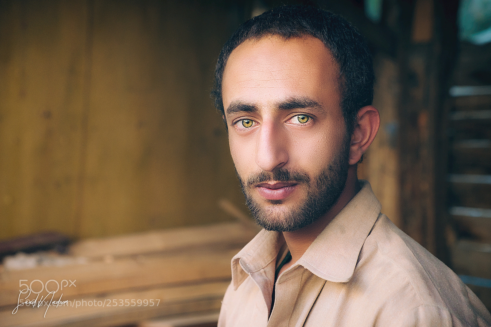 Fujifilm X-T10 sample photo. A face from aliabad photography