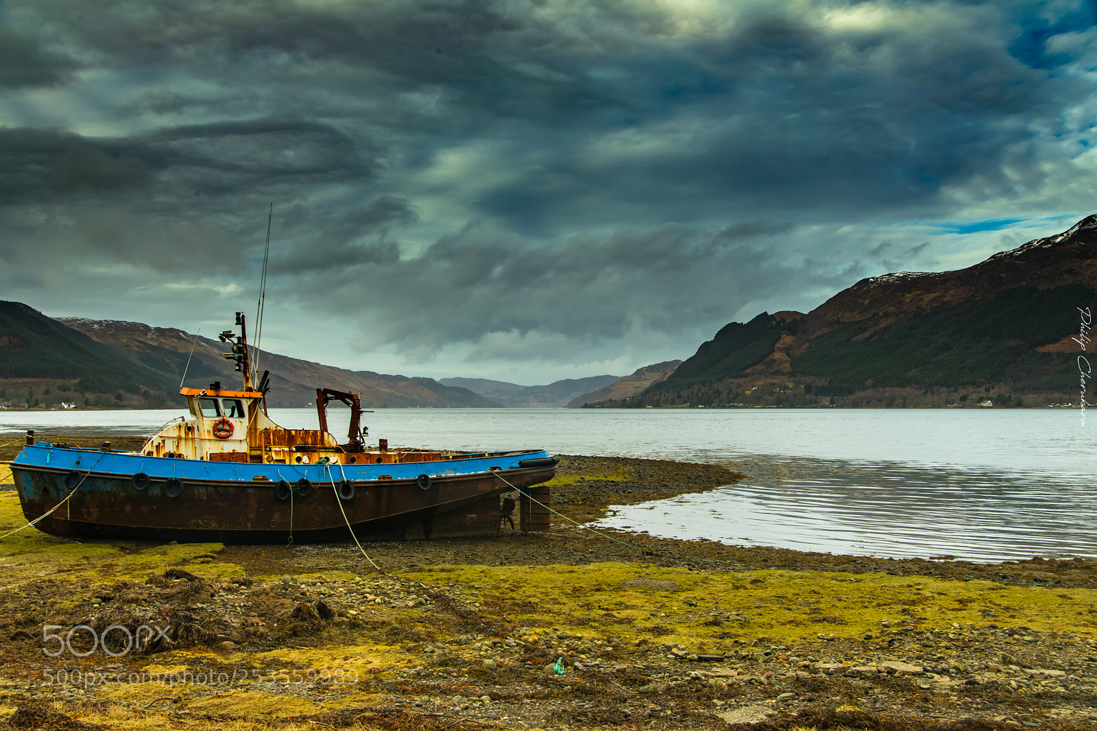 Canon EOS 5D Mark IV sample photo. The boat that never photography