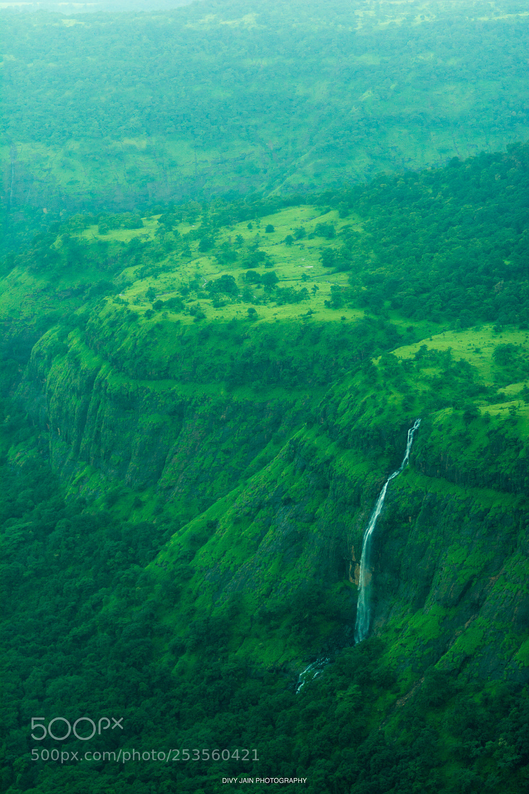 Nikon D7100 sample photo. Falling down photography