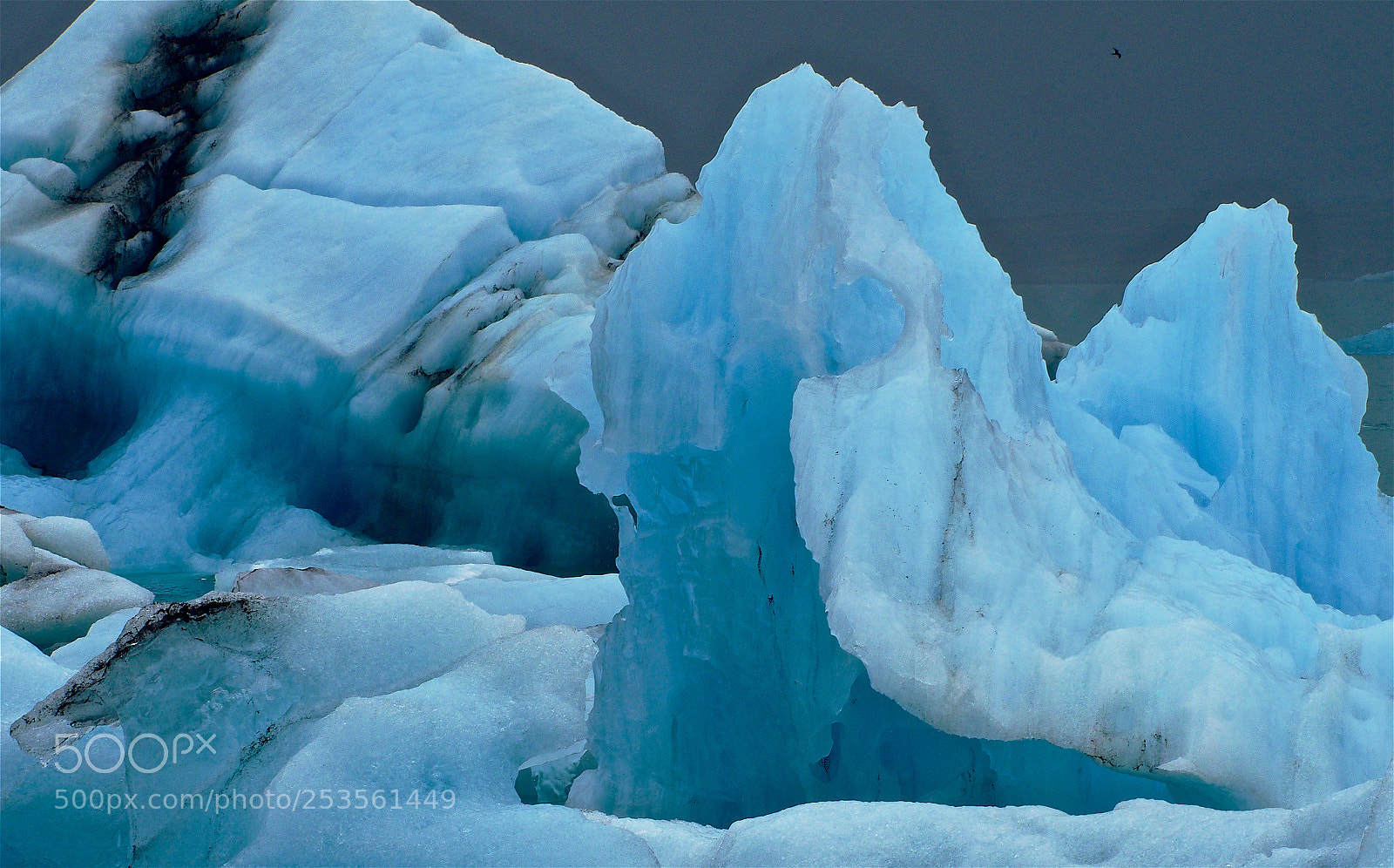 Olympus OM-D E-M5 sample photo. Ice blue. photography
