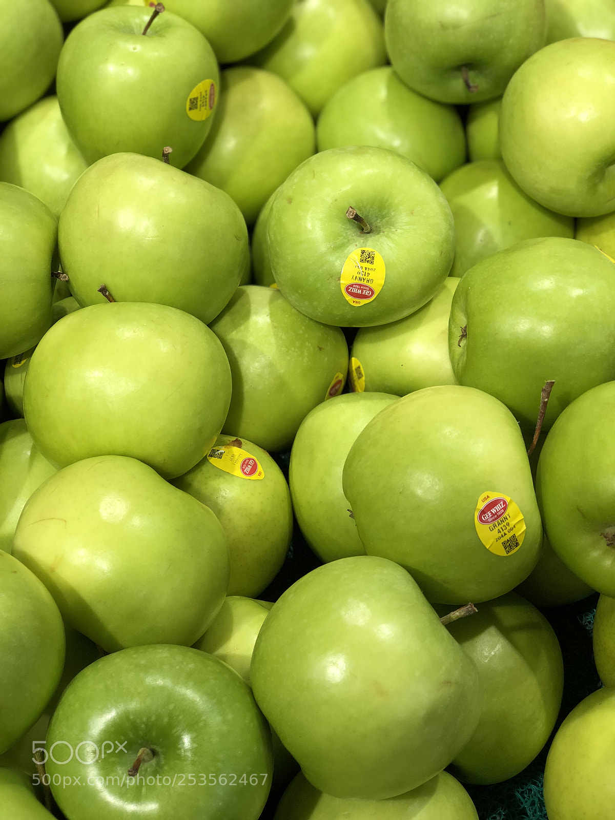 Apple iPhone X sample photo. Green apple photography